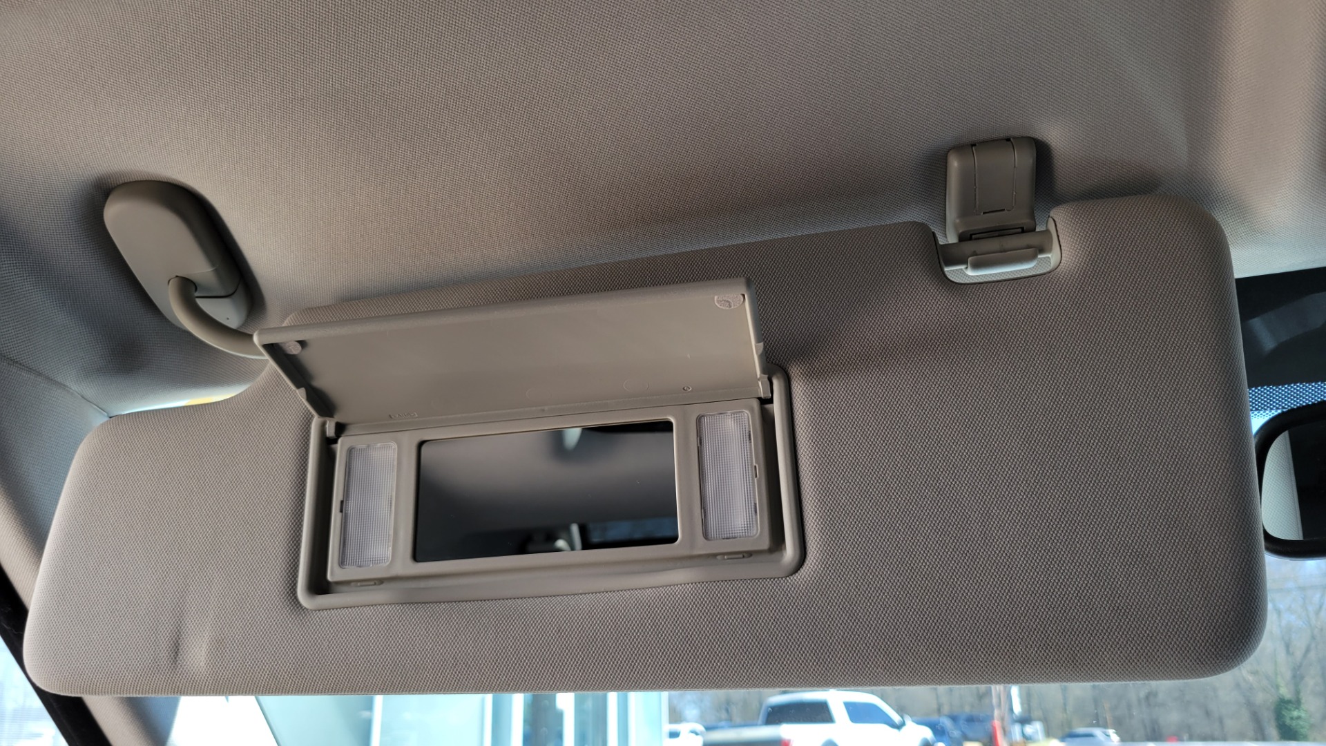 Used 2014 Land Rover LR4 HSE LUX / NAV / SUNROOF / 3-ROW / MERIDIAN / VISION ASST for sale Sold at Formula Imports in Charlotte NC 28227 40