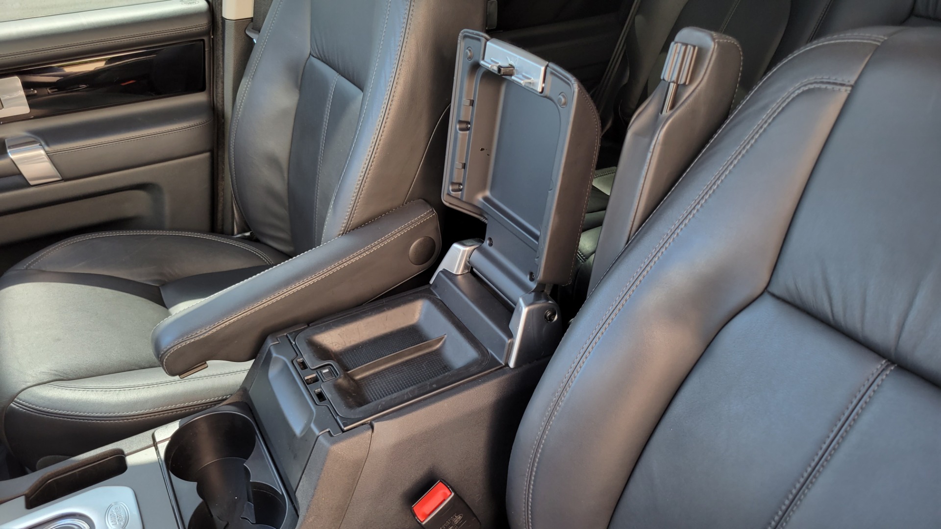 Used 2014 Land Rover LR4 HSE LUX / NAV / SUNROOF / 3-ROW / MERIDIAN / VISION ASST for sale Sold at Formula Imports in Charlotte NC 28227 42