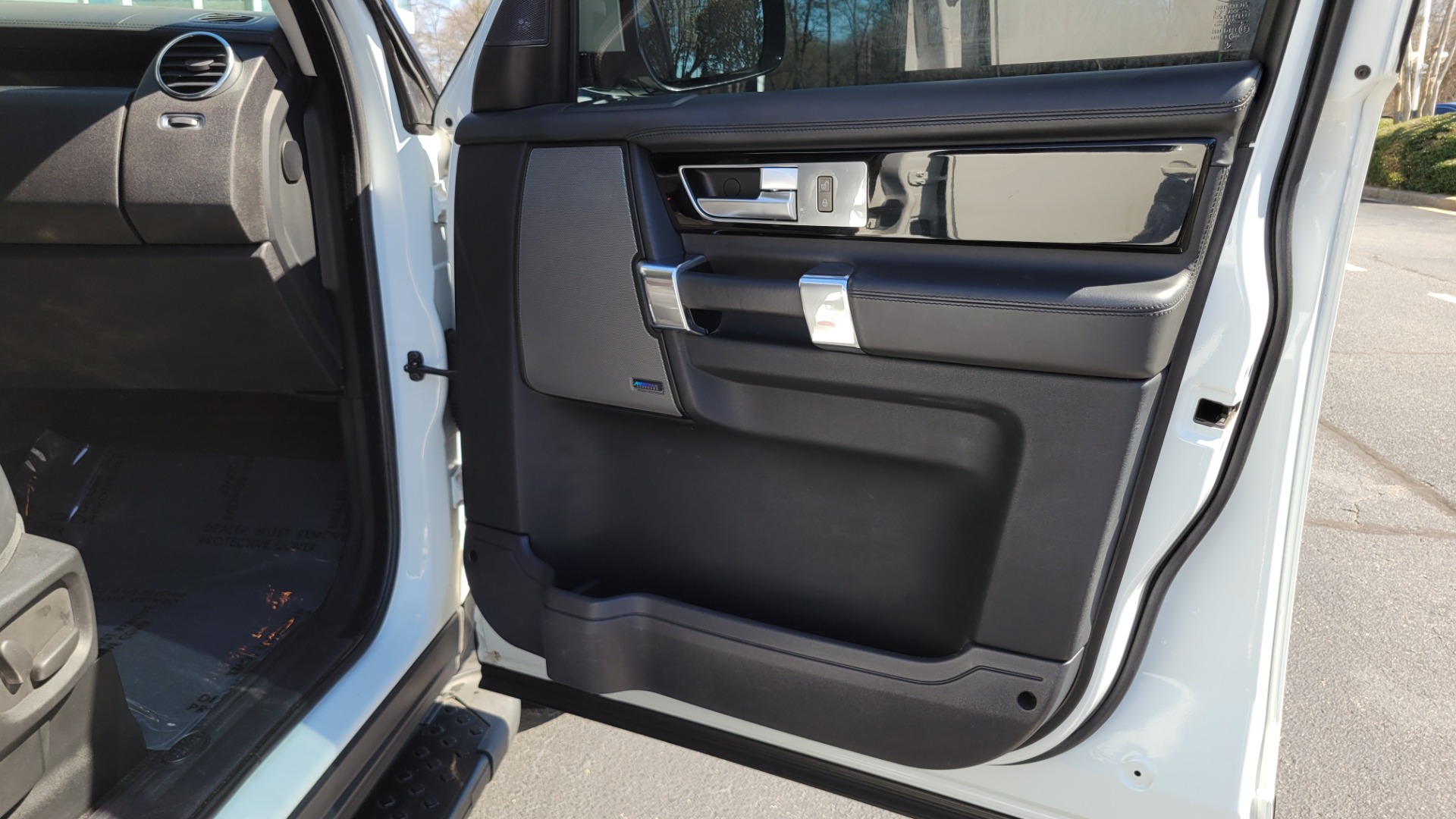 Used 2014 Land Rover LR4 HSE LUX / NAV / SUNROOF / 3-ROW / MERIDIAN / VISION ASST for sale Sold at Formula Imports in Charlotte NC 28227 53