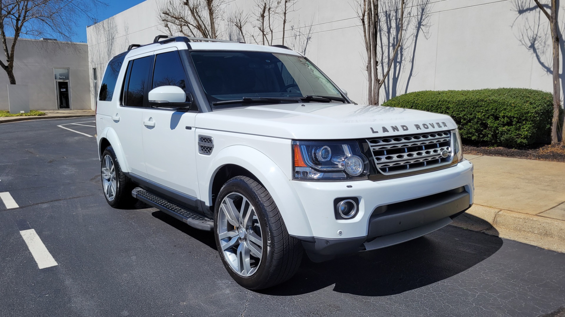Used 2014 Land Rover LR4 HSE LUX / NAV / SUNROOF / 3-ROW / MERIDIAN / VISION ASST for sale Sold at Formula Imports in Charlotte NC 28227 6