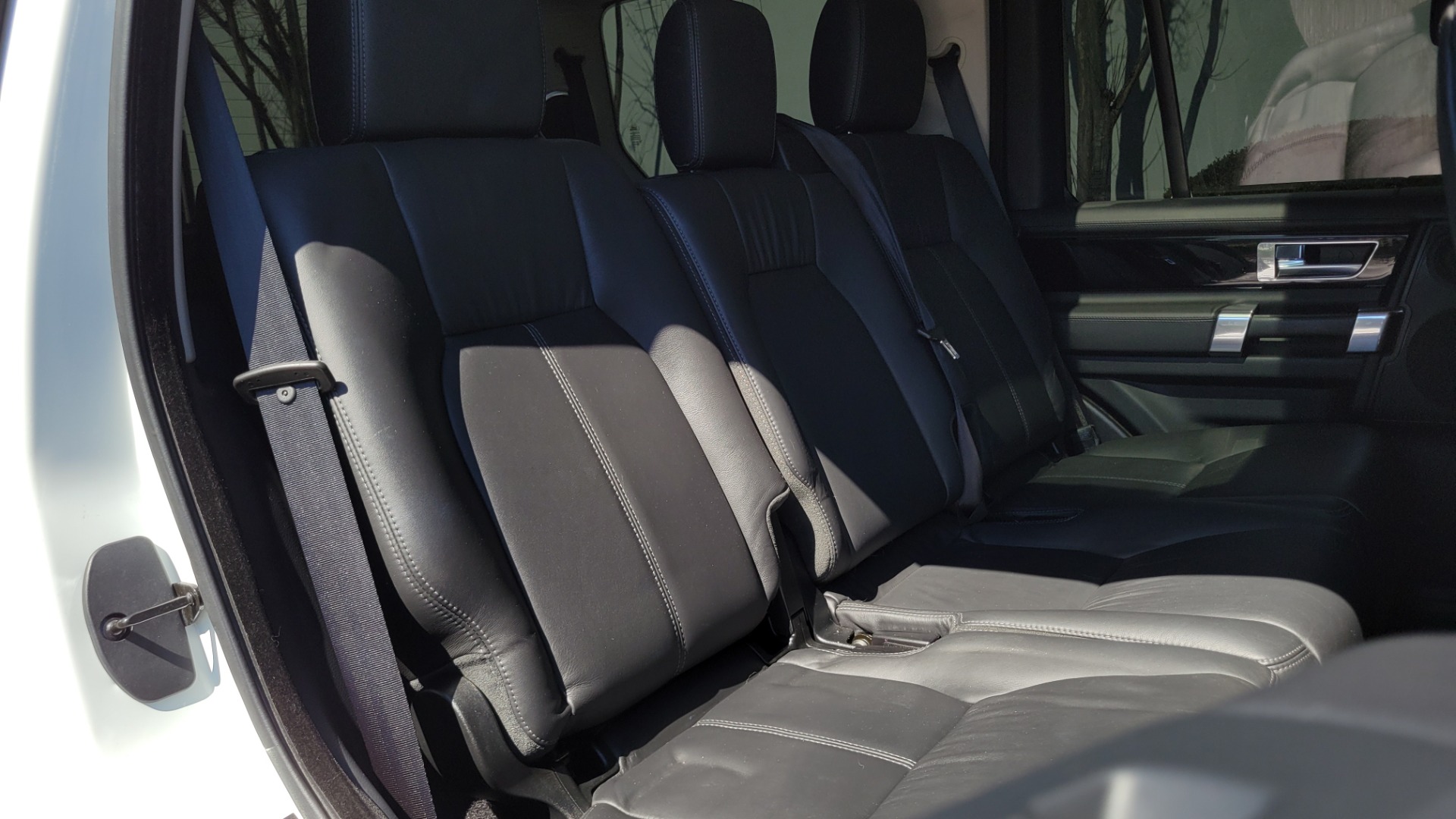 Used 2014 Land Rover LR4 HSE LUX / NAV / SUNROOF / 3-ROW / MERIDIAN / VISION ASST for sale Sold at Formula Imports in Charlotte NC 28227 61