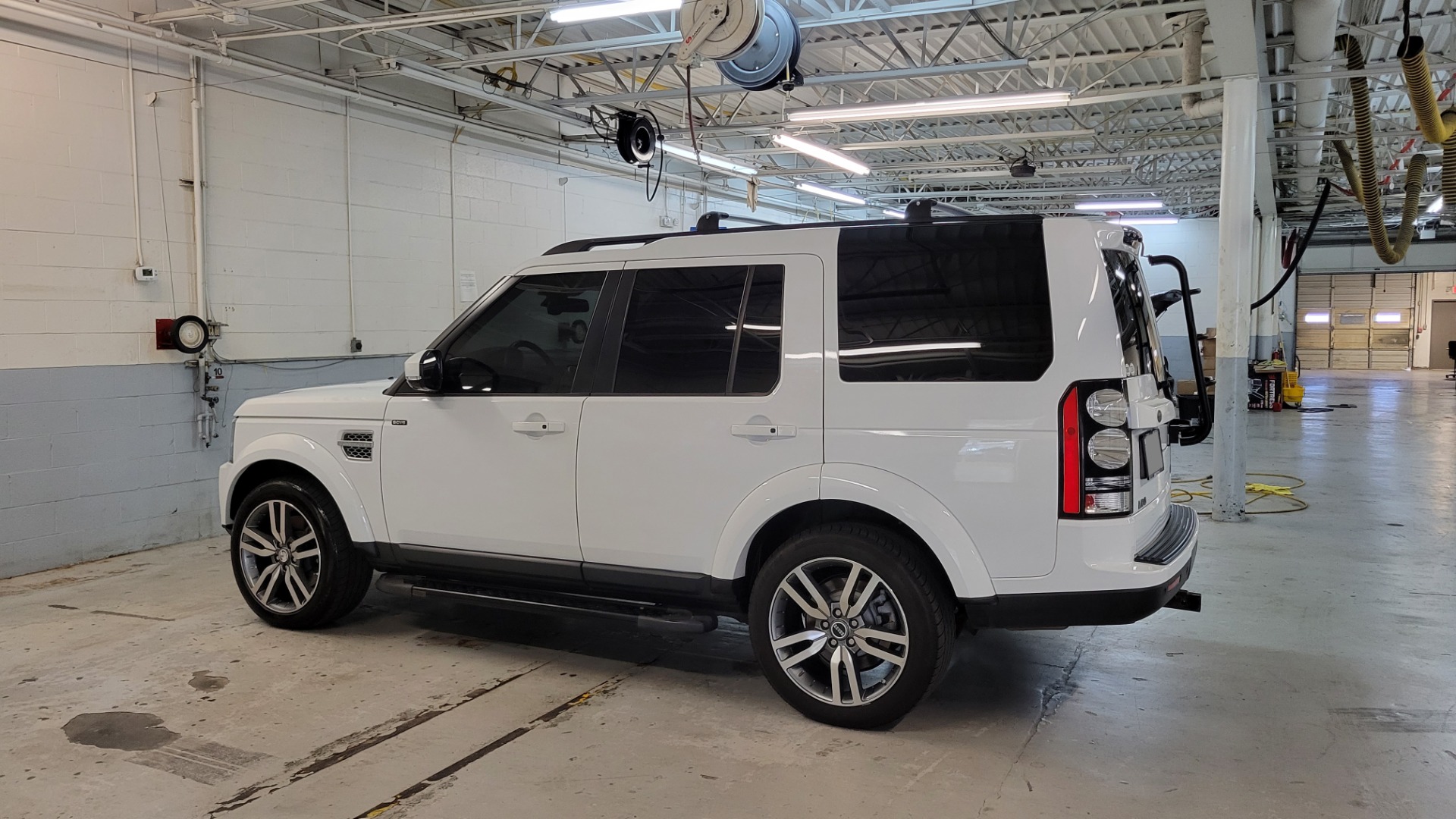 Used 2014 Land Rover LR4 HSE LUX / NAV / SUNROOF / 3-ROW / MERIDIAN / VISION ASST for sale Sold at Formula Imports in Charlotte NC 28227 93