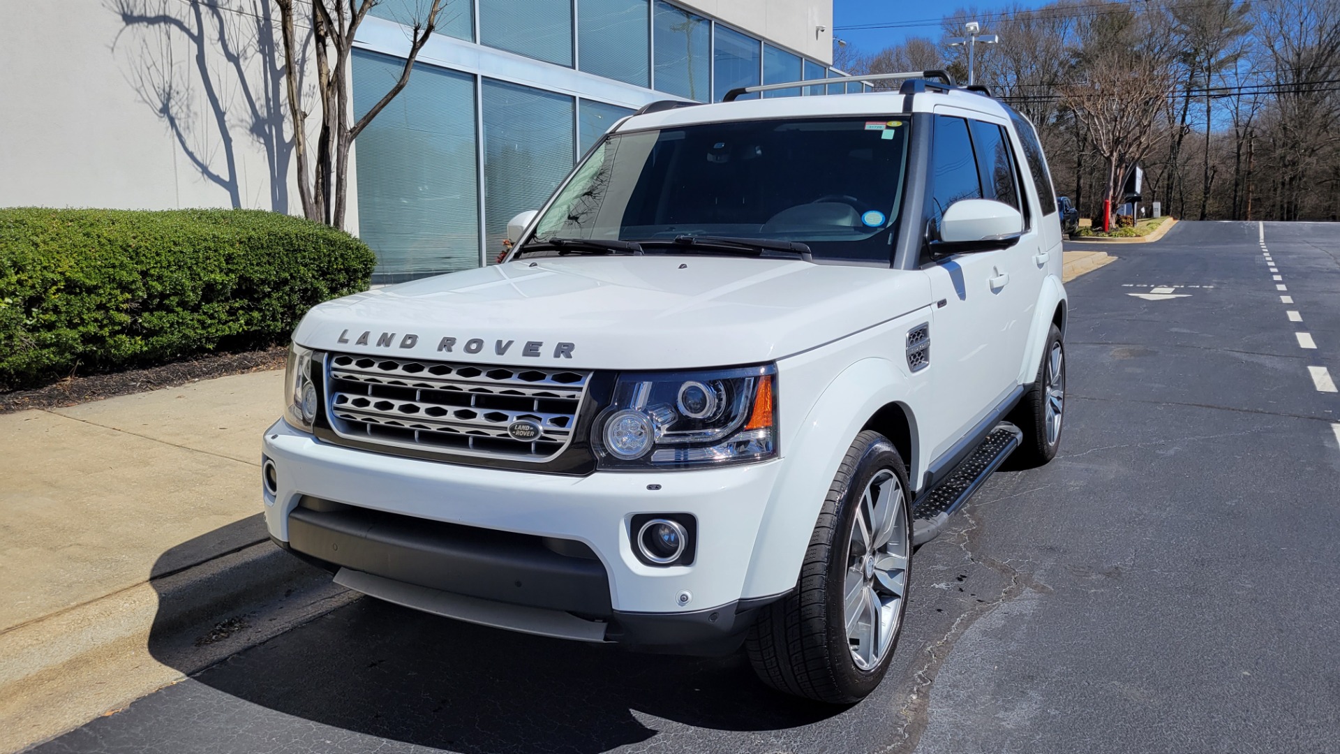Used 2014 Land Rover LR4 HSE LUX / NAV / SUNROOF / 3-ROW / MERIDIAN / VISION ASST for sale Sold at Formula Imports in Charlotte NC 28227 1