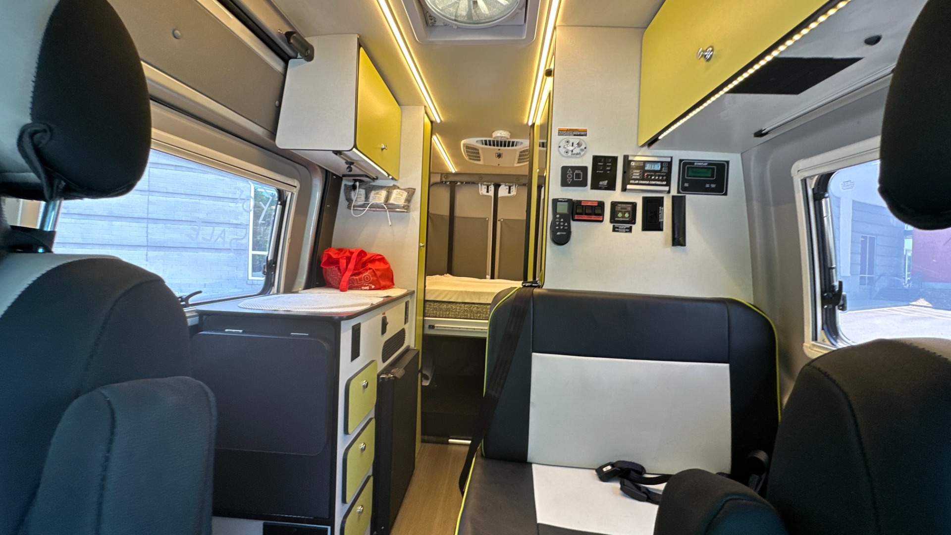Used 2018 Mercedes-Benz Sprinter Winnebego OVERLANDER / CONVERSION SPRINTER / 4X4 / KITCHEN / BATHROOM / AIR / AWNING for sale $129,000 at Formula Imports in Charlotte NC 28227 114