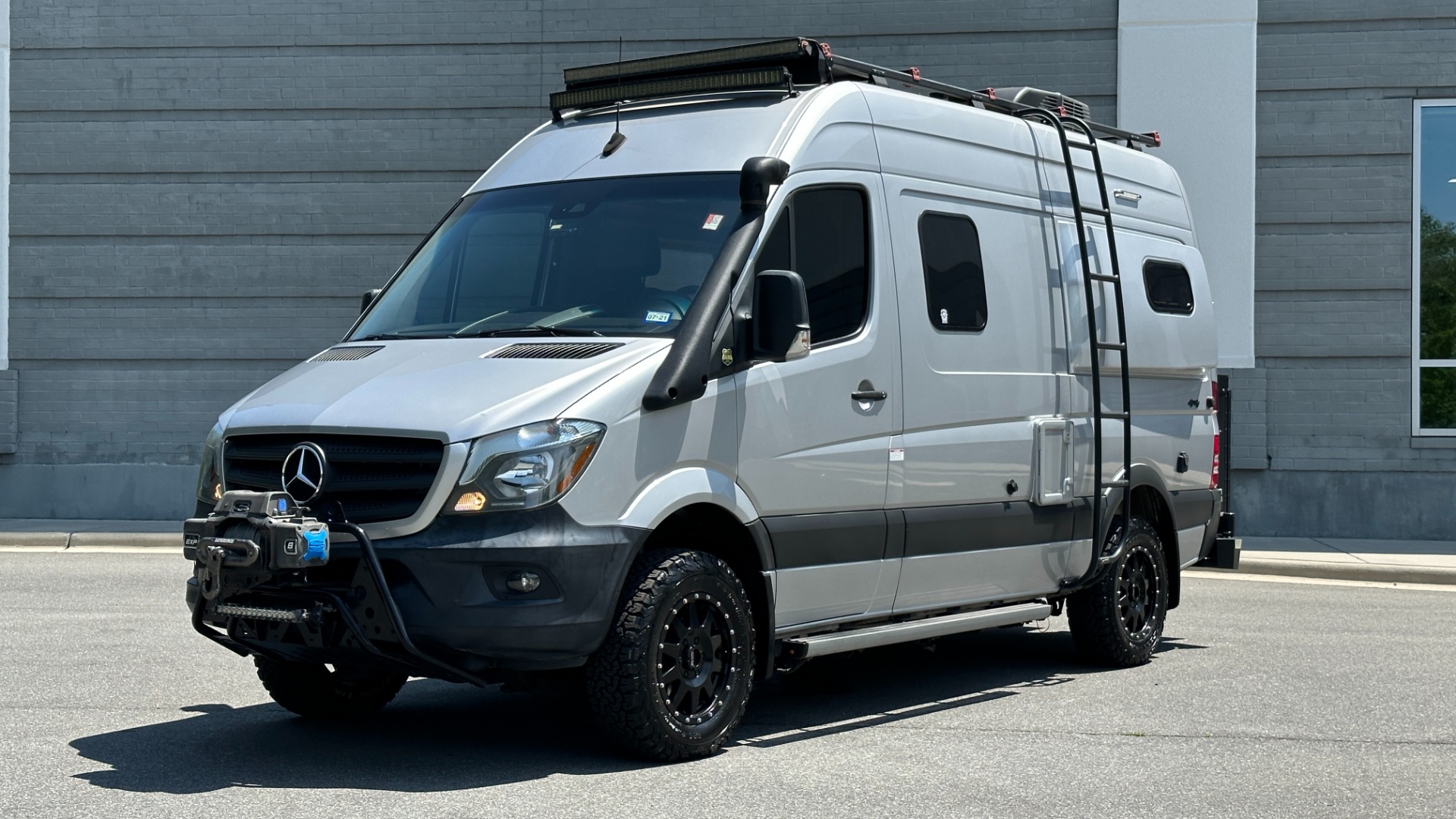 Used 2018 Mercedes-Benz Sprinter Winnebego OVERLANDER / CONVERSION SPRINTER / 4X4 / KITCHEN / BATHROOM / AIR / AWNING for sale $129,000 at Formula Imports in Charlotte NC 28227 2