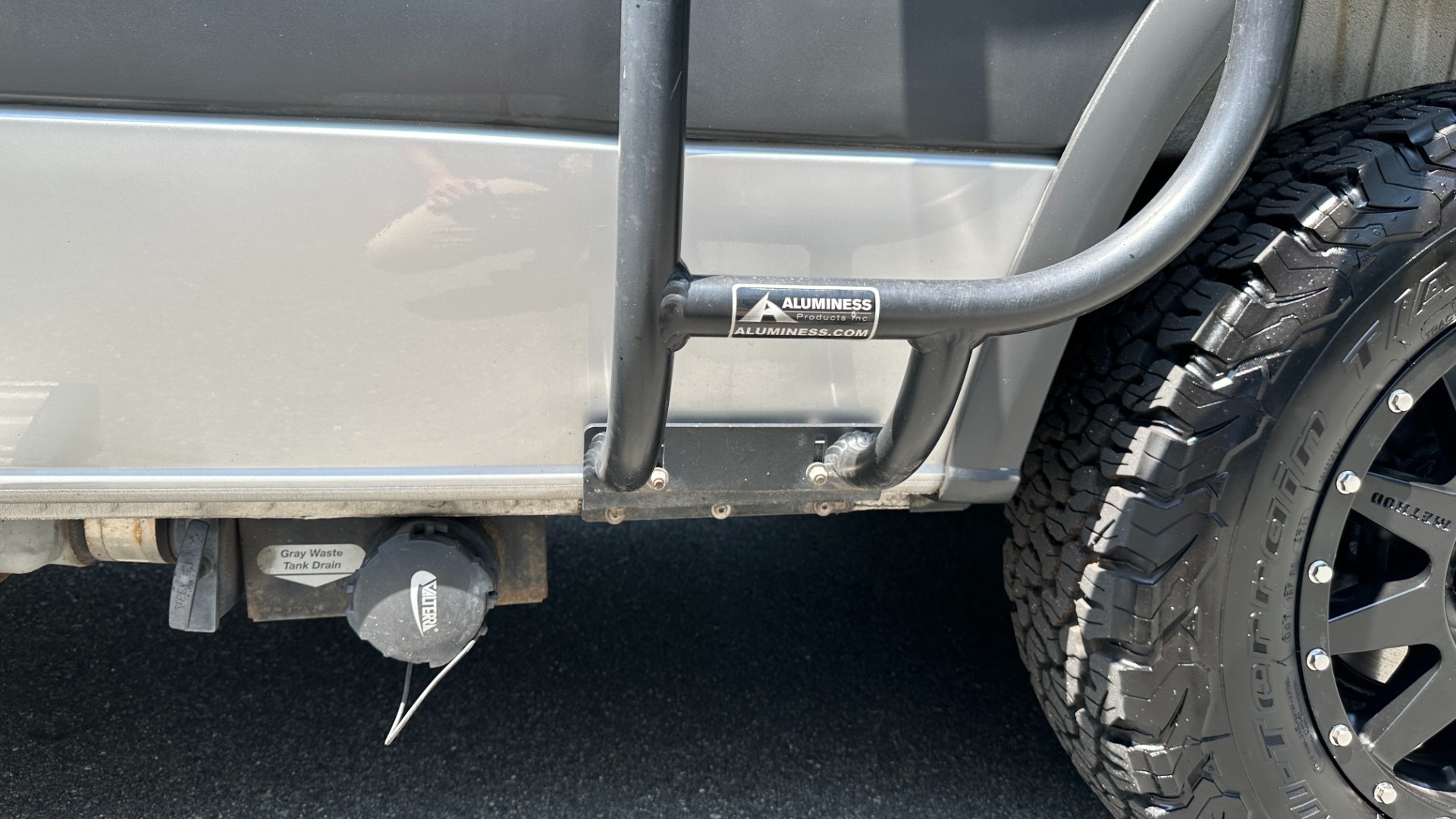 Used 2018 Mercedes-Benz Sprinter Winnebego OVERLANDER / CONVERSION SPRINTER / 4X4 / KITCHEN / BATHROOM / AIR / AWNING for sale $129,000 at Formula Imports in Charlotte NC 28227 21