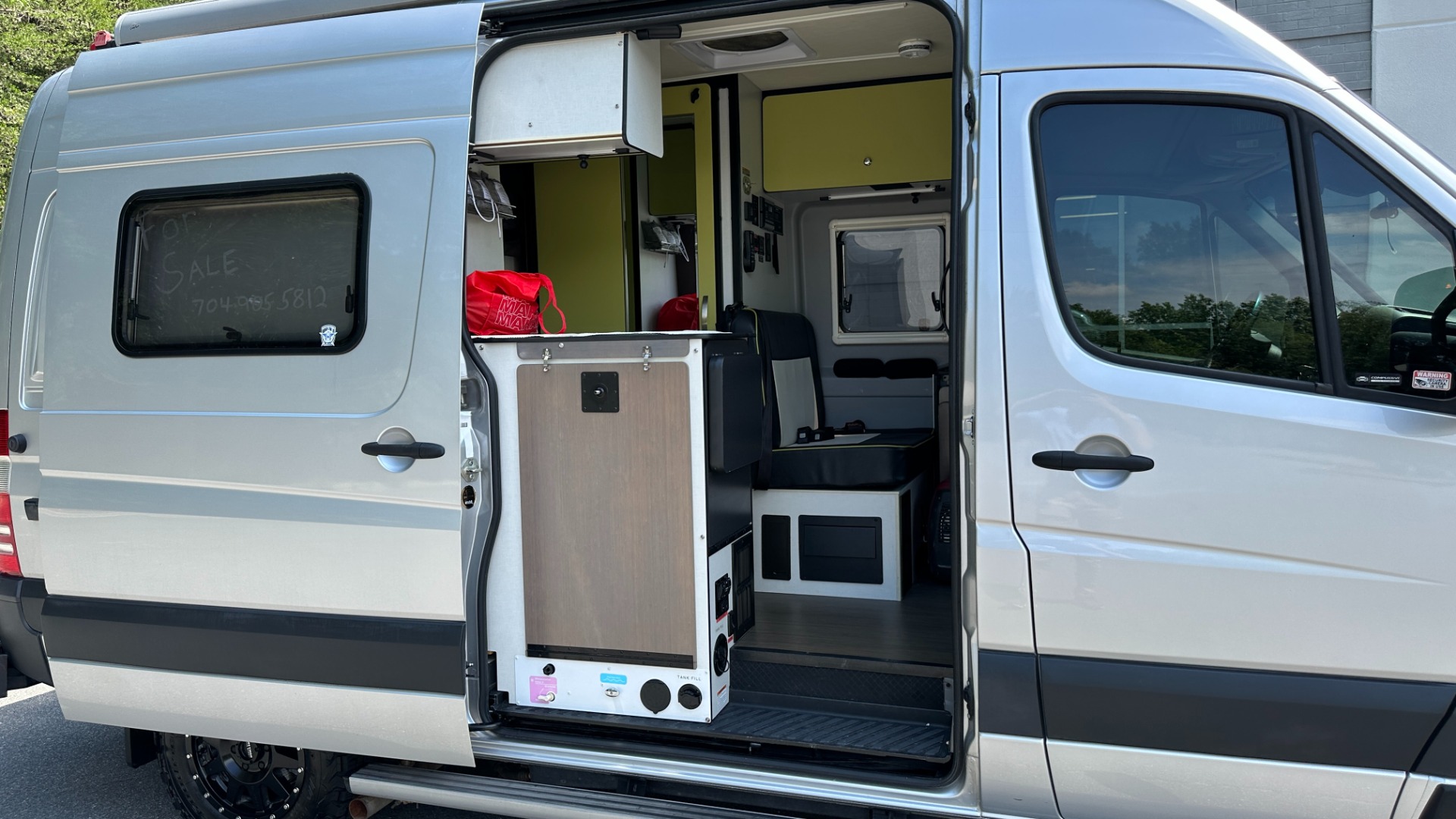 Used 2018 Mercedes-Benz Sprinter Winnebego OVERLANDER / CONVERSION SPRINTER / 4X4 / KITCHEN / BATHROOM / AIR / AWNING for sale $129,000 at Formula Imports in Charlotte NC 28227 54