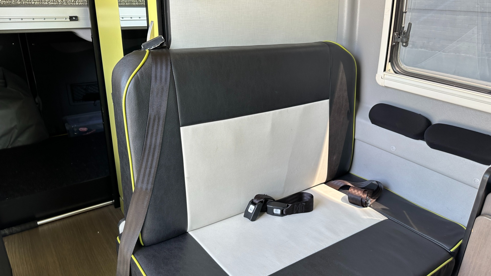 Used 2018 Mercedes-Benz Sprinter Winnebego OVERLANDER / CONVERSION SPRINTER / 4X4 / KITCHEN / BATHROOM / AIR / AWNING for sale $129,000 at Formula Imports in Charlotte NC 28227 59
