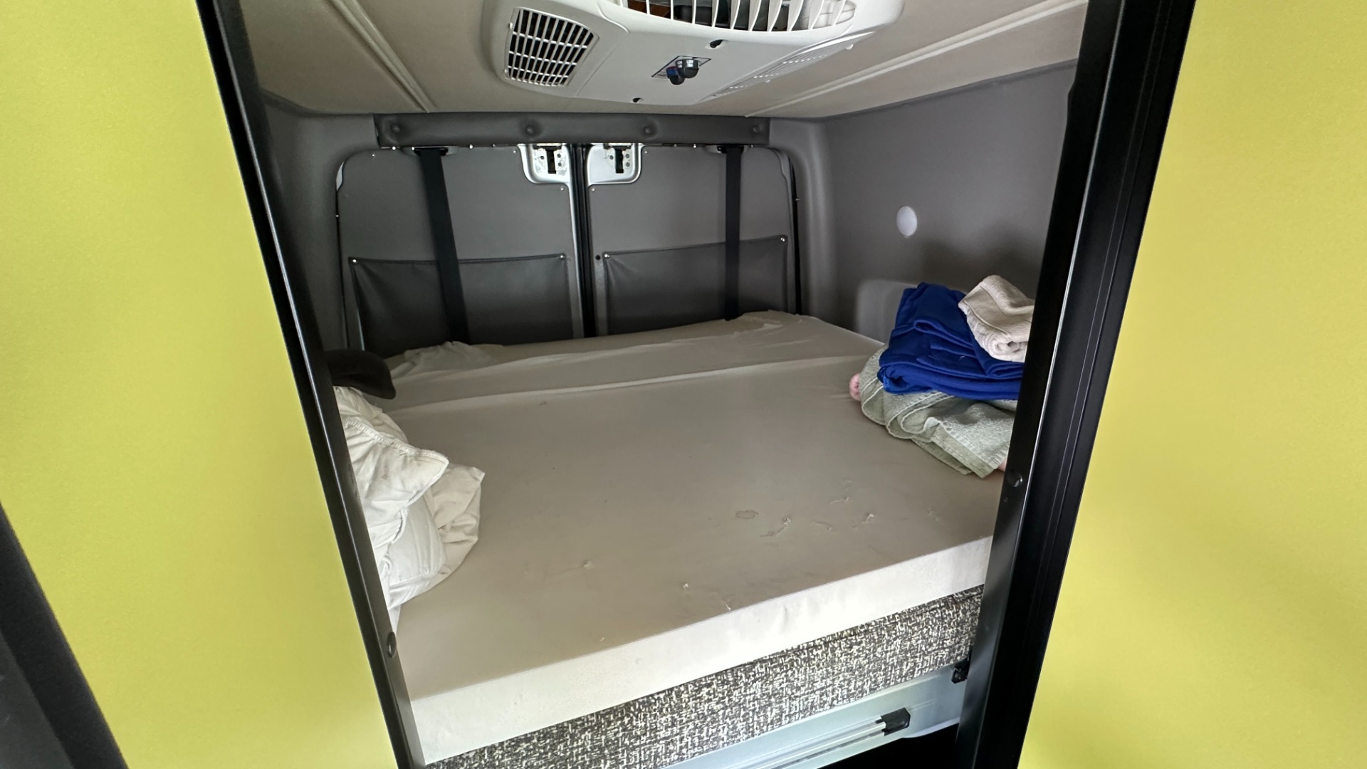 Used 2018 Mercedes-Benz Sprinter Winnebego OVERLANDER / CONVERSION SPRINTER / 4X4 / KITCHEN / BATHROOM / AIR / AWNING for sale $129,000 at Formula Imports in Charlotte NC 28227 84