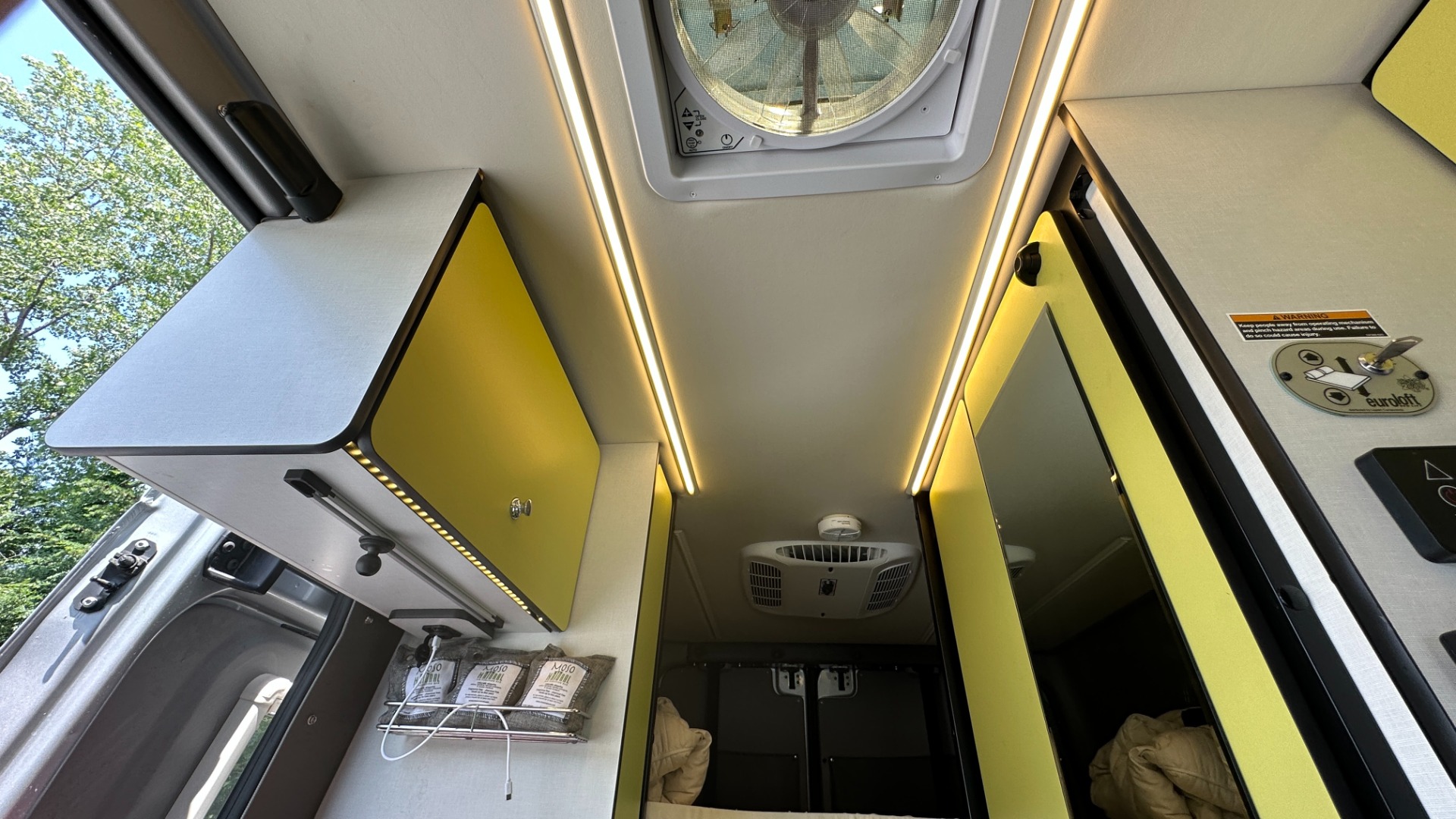 Used 2018 Mercedes-Benz Sprinter Winnebego OVERLANDER / CONVERSION SPRINTER / 4X4 / KITCHEN / BATHROOM / AIR / AWNING for sale $129,000 at Formula Imports in Charlotte NC 28227 89