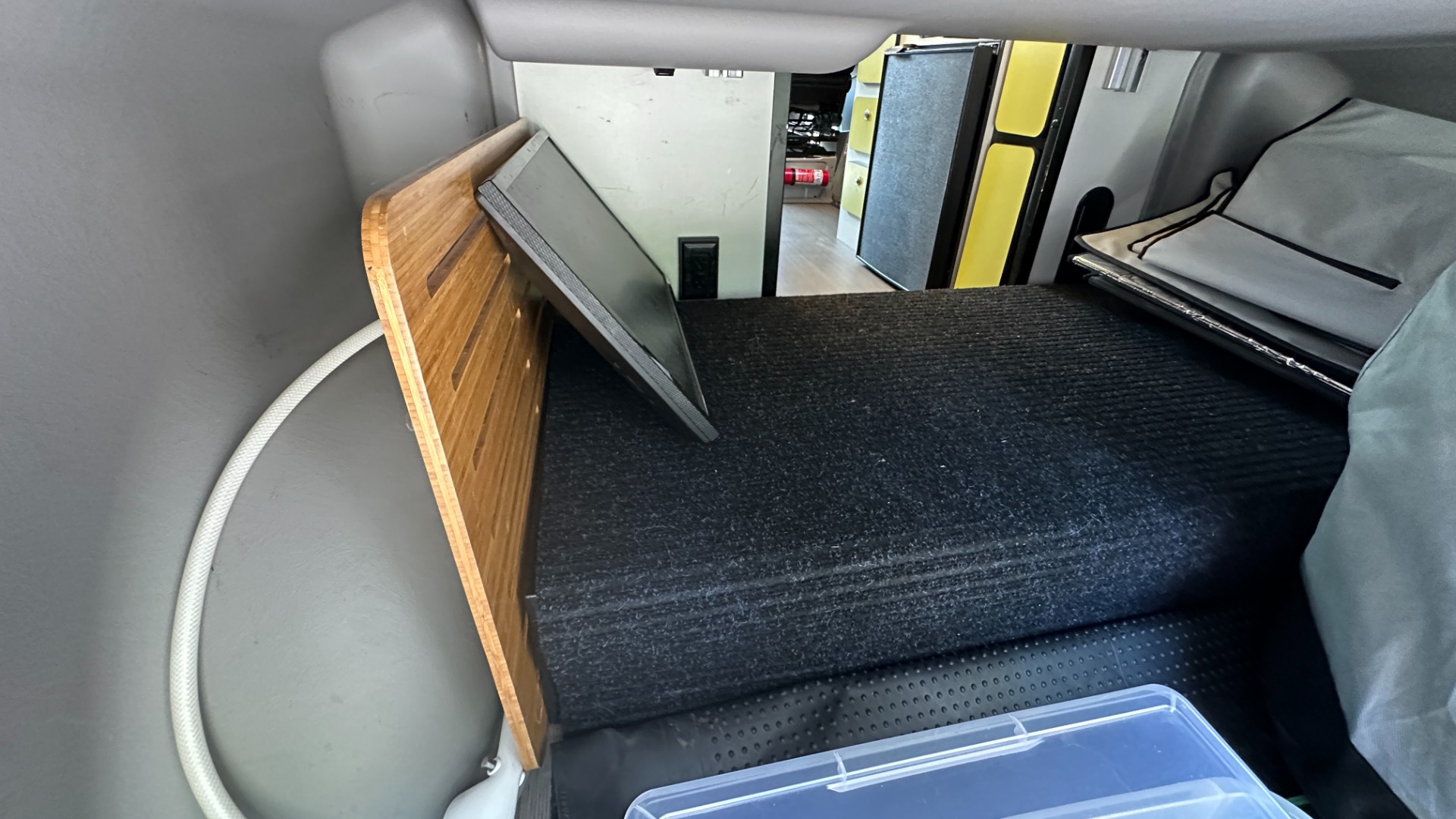 Used 2018 Mercedes-Benz Sprinter Winnebego OVERLANDER / CONVERSION SPRINTER / 4X4 / KITCHEN / BATHROOM / AIR / AWNING for sale $129,000 at Formula Imports in Charlotte NC 28227 96