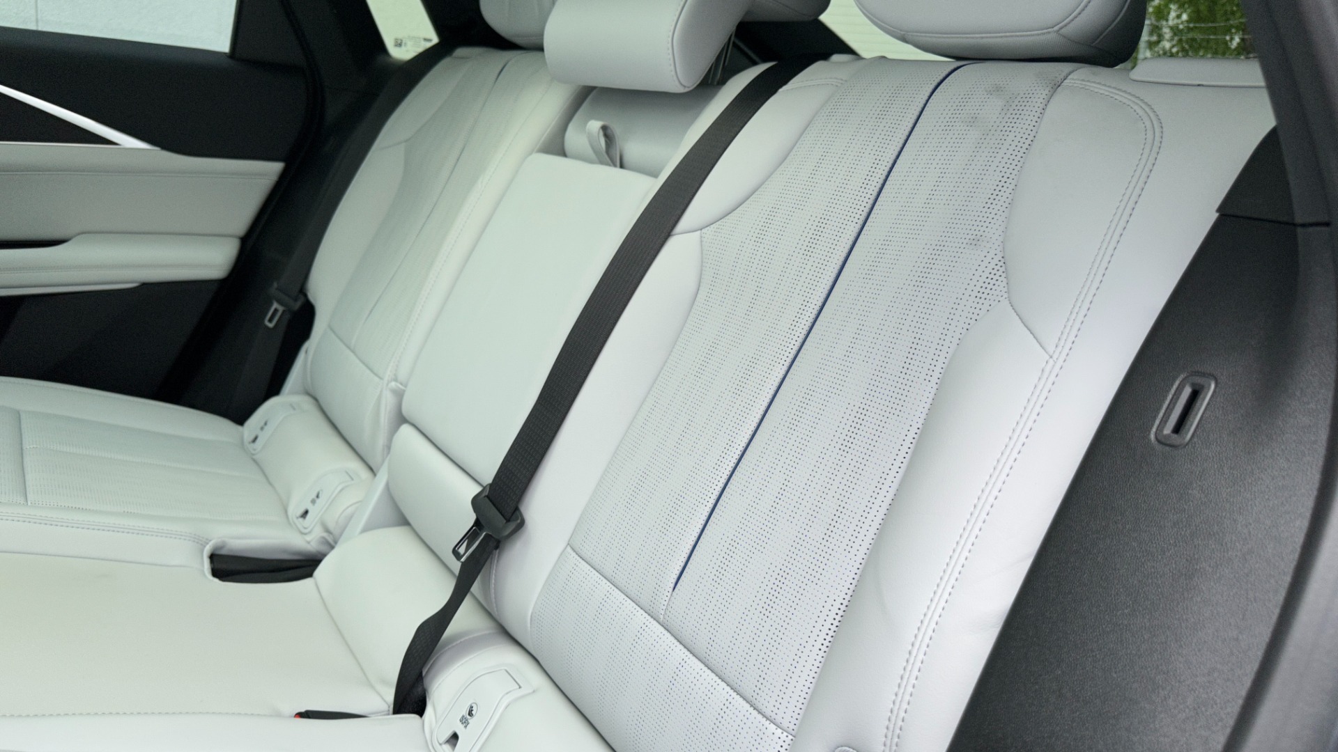 Used 2023 Cadillac LYRIQ AWD Luxury for sale $76,000 at Formula Imports in Charlotte NC 28227 35