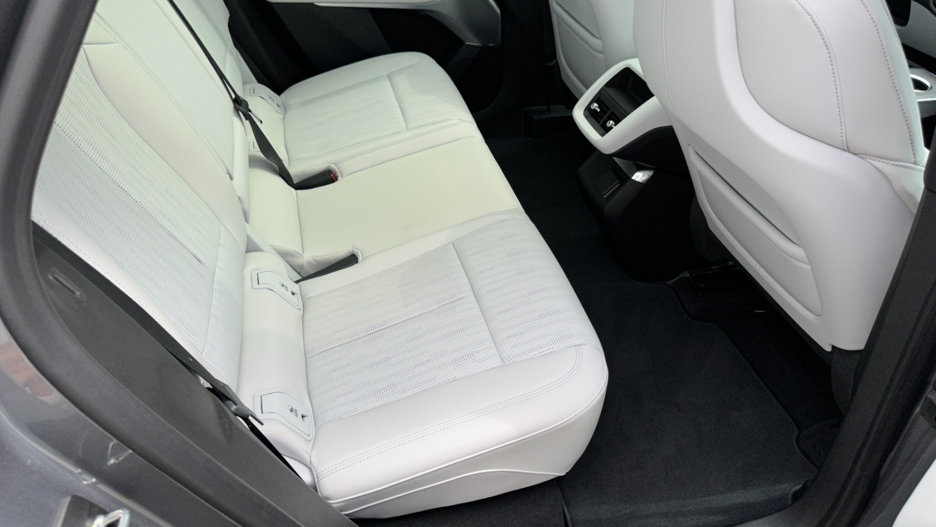 Used 2023 Cadillac LYRIQ AWD Luxury for sale $76,000 at Formula Imports in Charlotte NC 28227 40