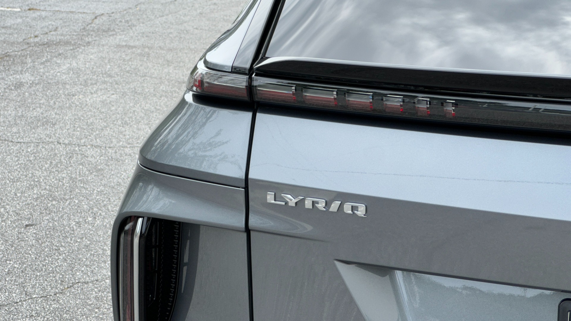 Used 2023 Cadillac LYRIQ AWD Luxury for sale $76,000 at Formula Imports in Charlotte NC 28227 42