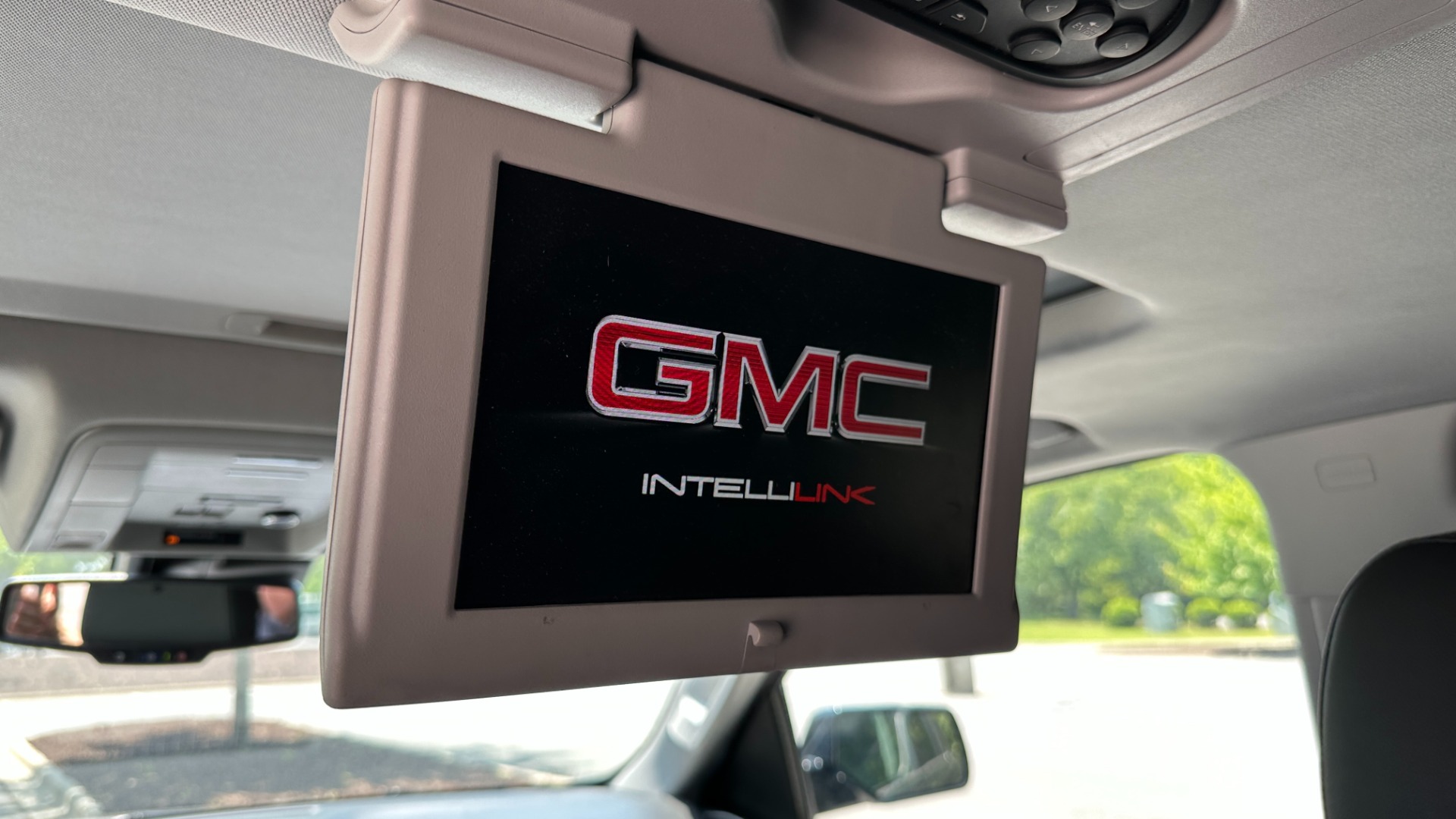 Used 2020 GMC Yukon SLT / OPEN ROAD PKG / CAPTAIN CHAIRS / CHROME GRILLE / POLISHED WHEELS for sale Sold at Formula Imports in Charlotte NC 28227 29