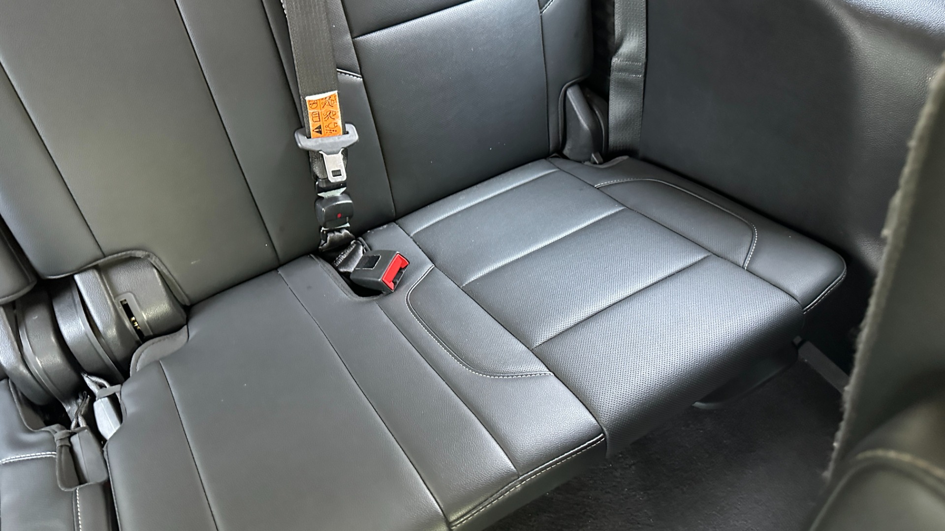 Used 2020 GMC Yukon SLT / OPEN ROAD PKG / CAPTAIN CHAIRS / CHROME GRILLE / POLISHED WHEELS for sale $47,695 at Formula Imports in Charlotte NC 28227 35