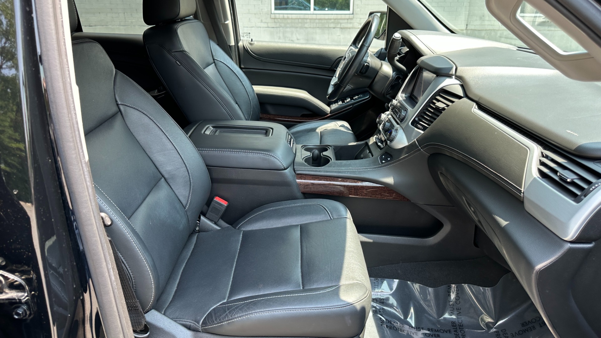 Used 2020 GMC Yukon SLT / OPEN ROAD PKG / CAPTAIN CHAIRS / CHROME GRILLE / POLISHED WHEELS for sale Sold at Formula Imports in Charlotte NC 28227 44