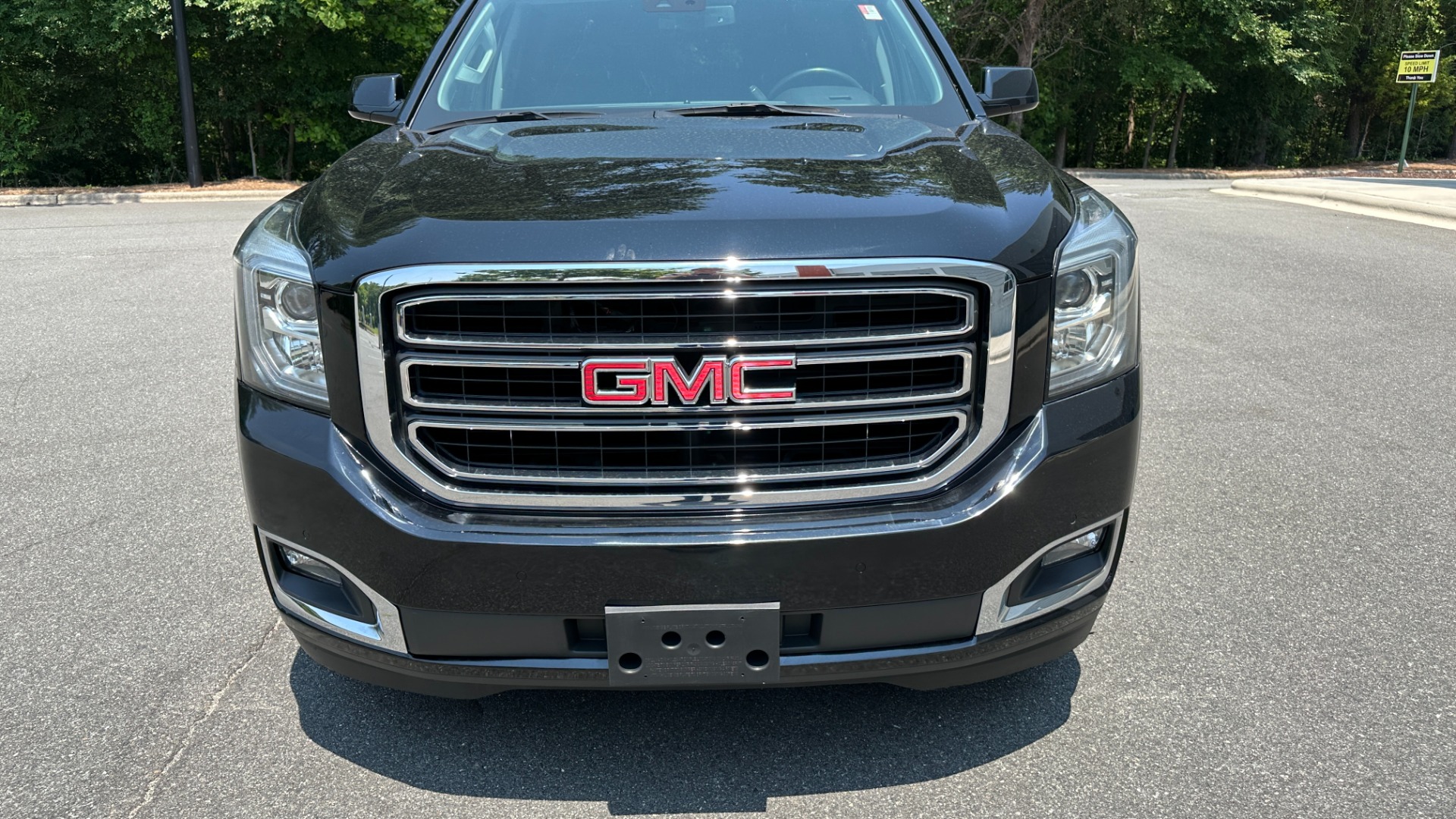 Used 2020 GMC Yukon SLT / OPEN ROAD PKG / CAPTAIN CHAIRS / CHROME GRILLE / POLISHED WHEELS for sale Sold at Formula Imports in Charlotte NC 28227 8