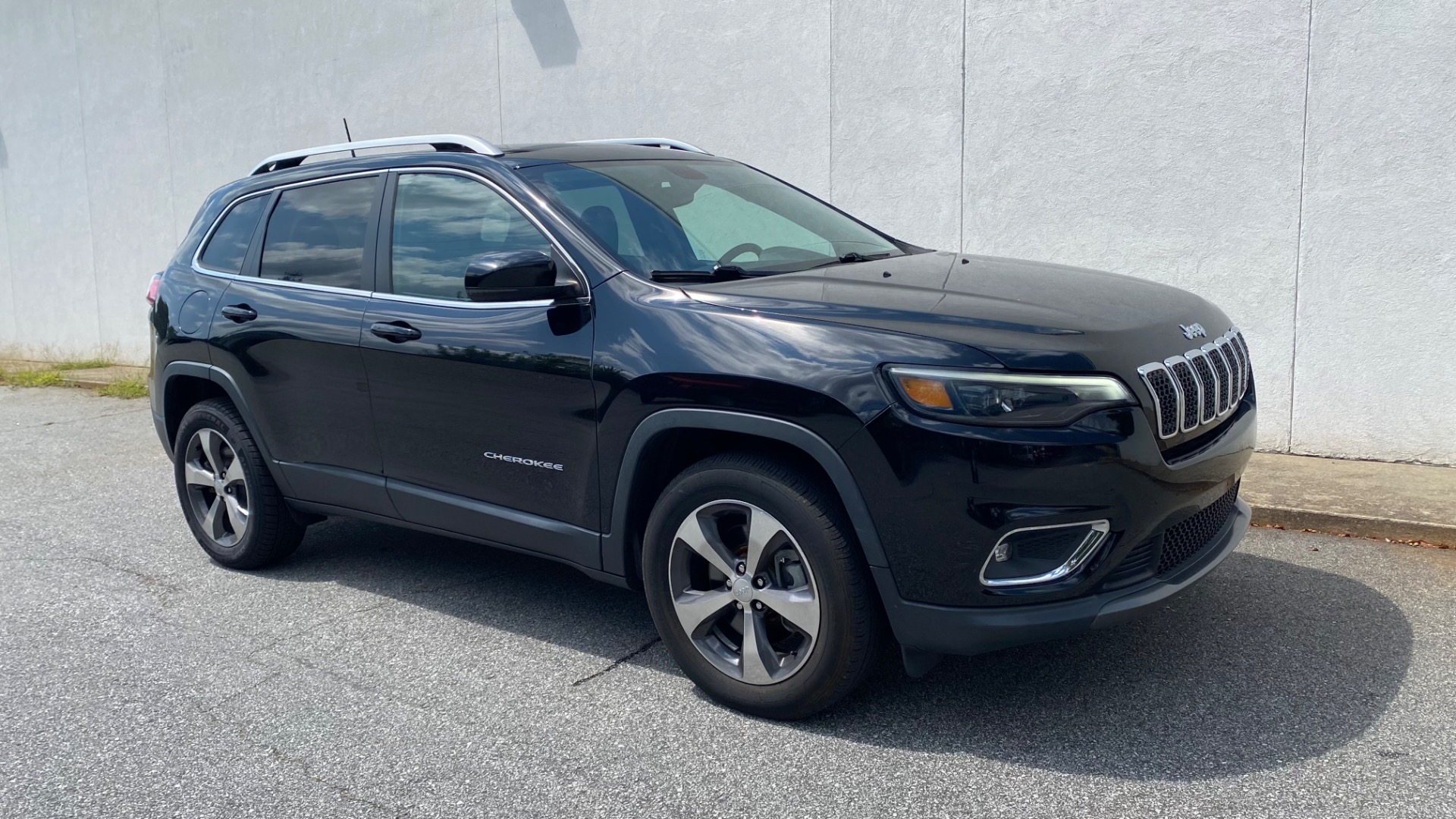 Used 2019 Jeep Cherokee Limited for sale $22,750 at Formula Imports in Charlotte NC 28227 11
