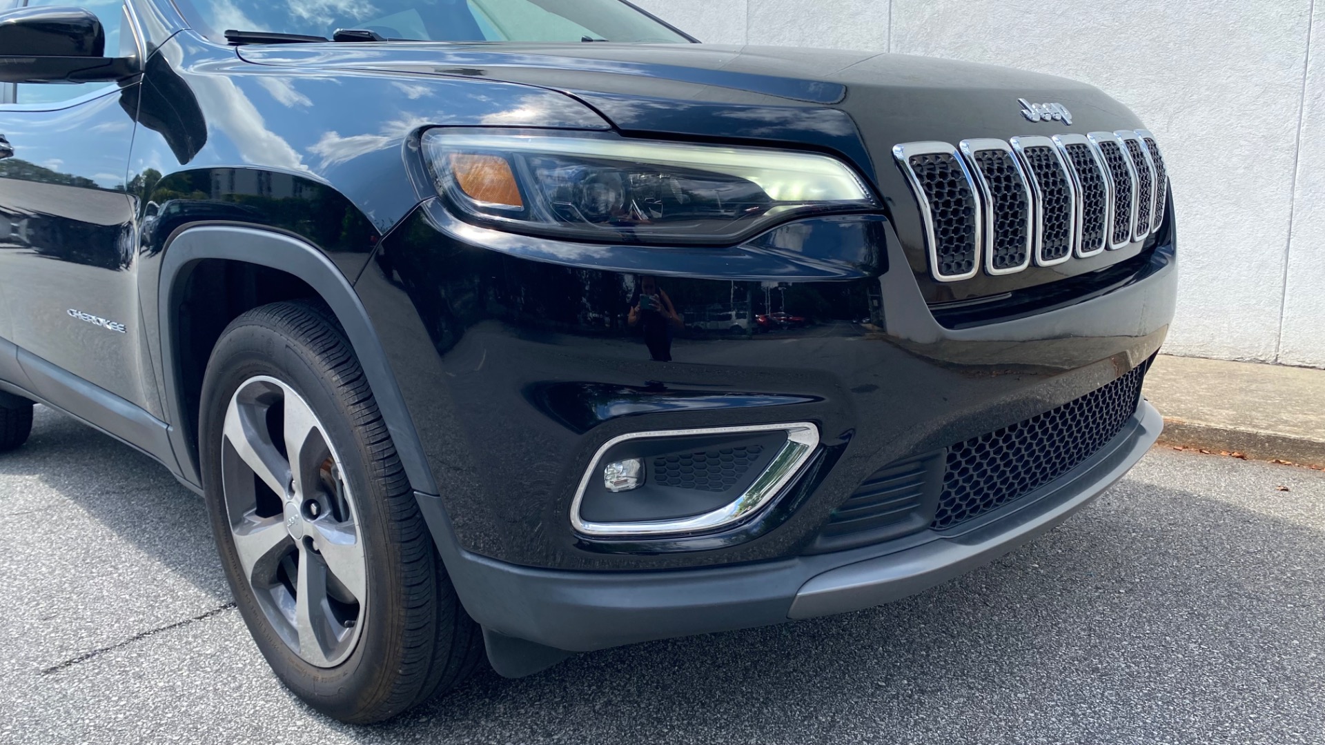 Used 2019 Jeep Cherokee Limited for sale $22,750 at Formula Imports in Charlotte NC 28227 13