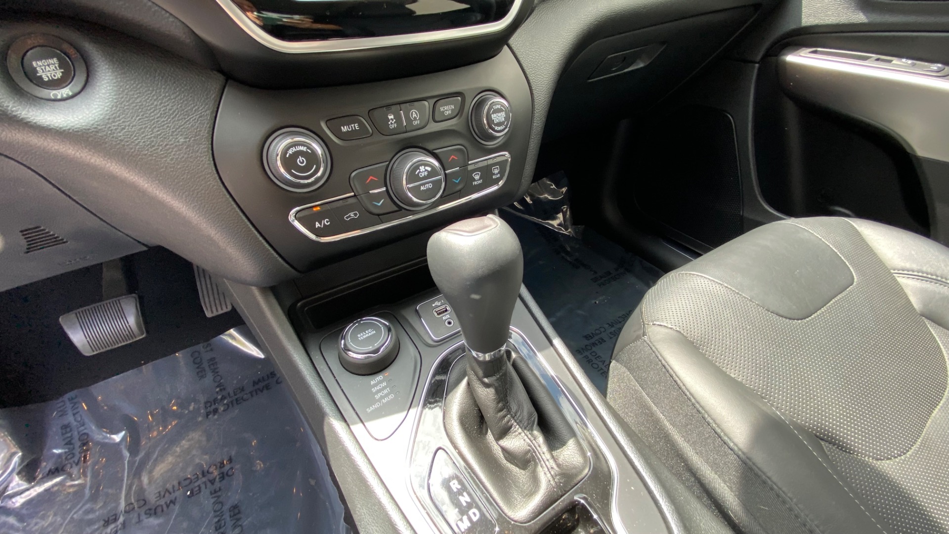 Used 2019 Jeep Cherokee Limited for sale $22,750 at Formula Imports in Charlotte NC 28227 25