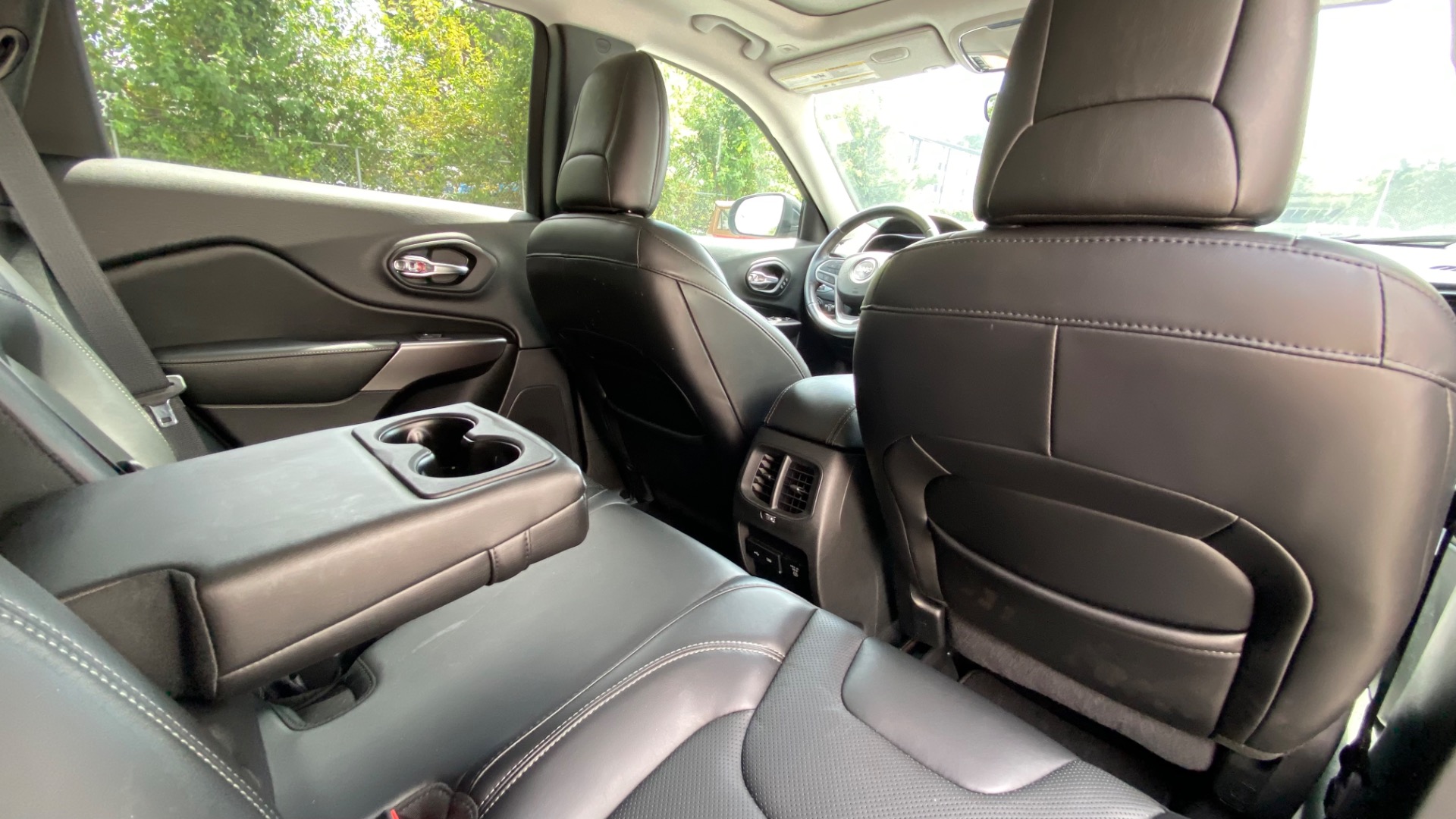 Used 2019 Jeep Cherokee Limited for sale $22,750 at Formula Imports in Charlotte NC 28227 34