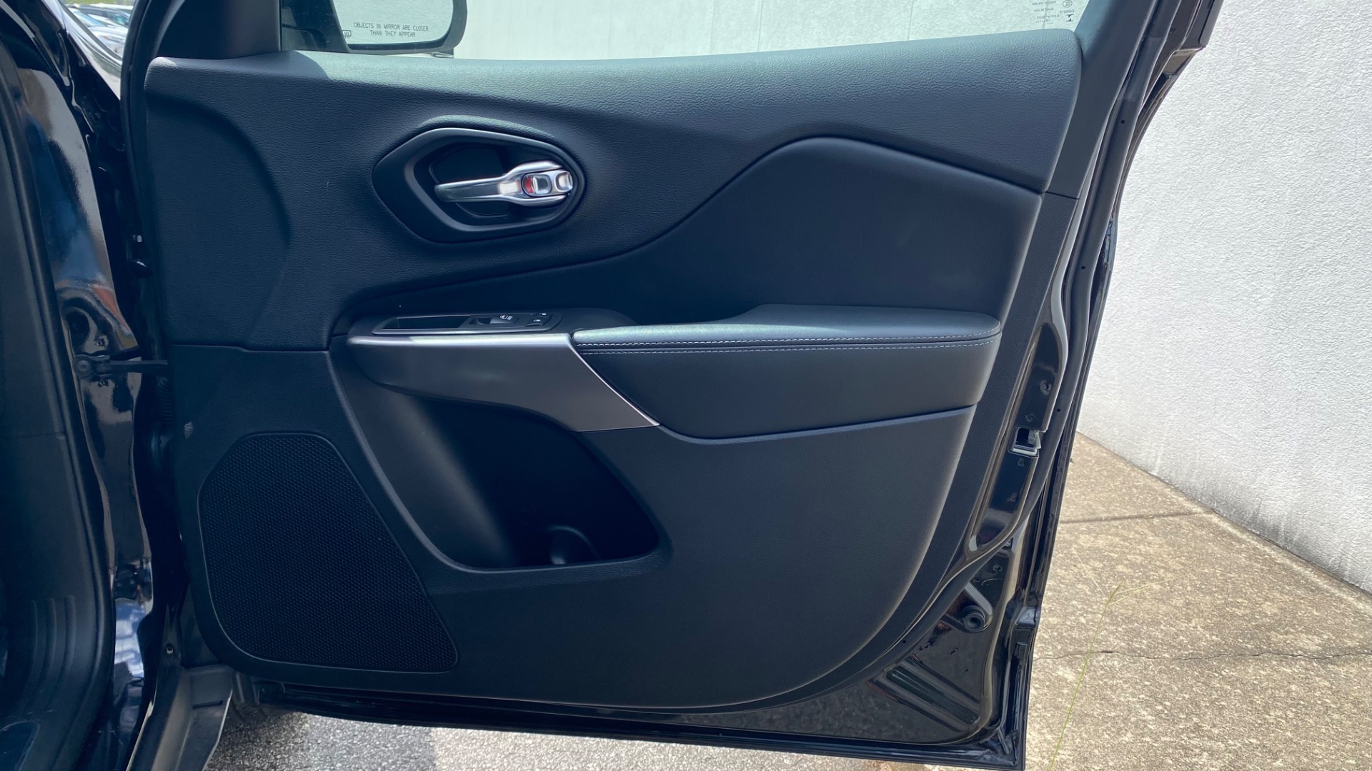 Used 2019 Jeep Cherokee Limited for sale $22,750 at Formula Imports in Charlotte NC 28227 36