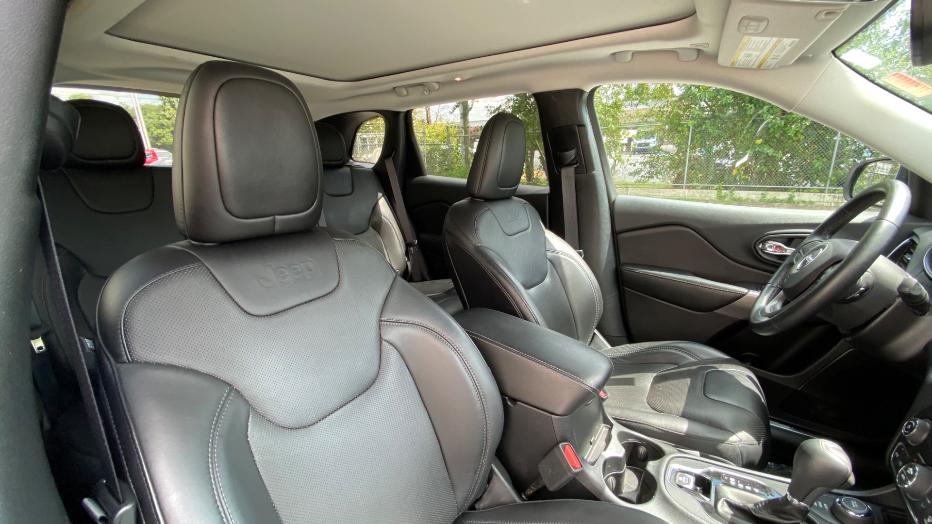 Used 2019 Jeep Cherokee Limited for sale $22,750 at Formula Imports in Charlotte NC 28227 38