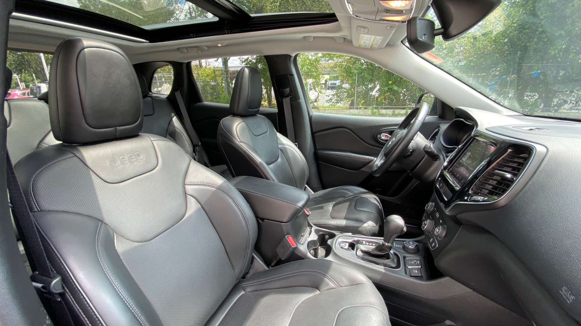 Used 2019 Jeep Cherokee Limited for sale $22,750 at Formula Imports in Charlotte NC 28227 40