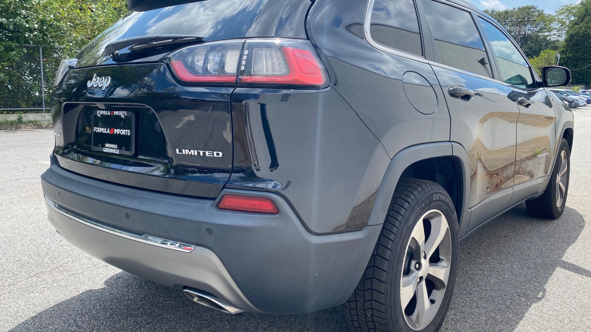 Used 2019 Jeep Cherokee Limited for sale $22,750 at Formula Imports in Charlotte NC 28227 8