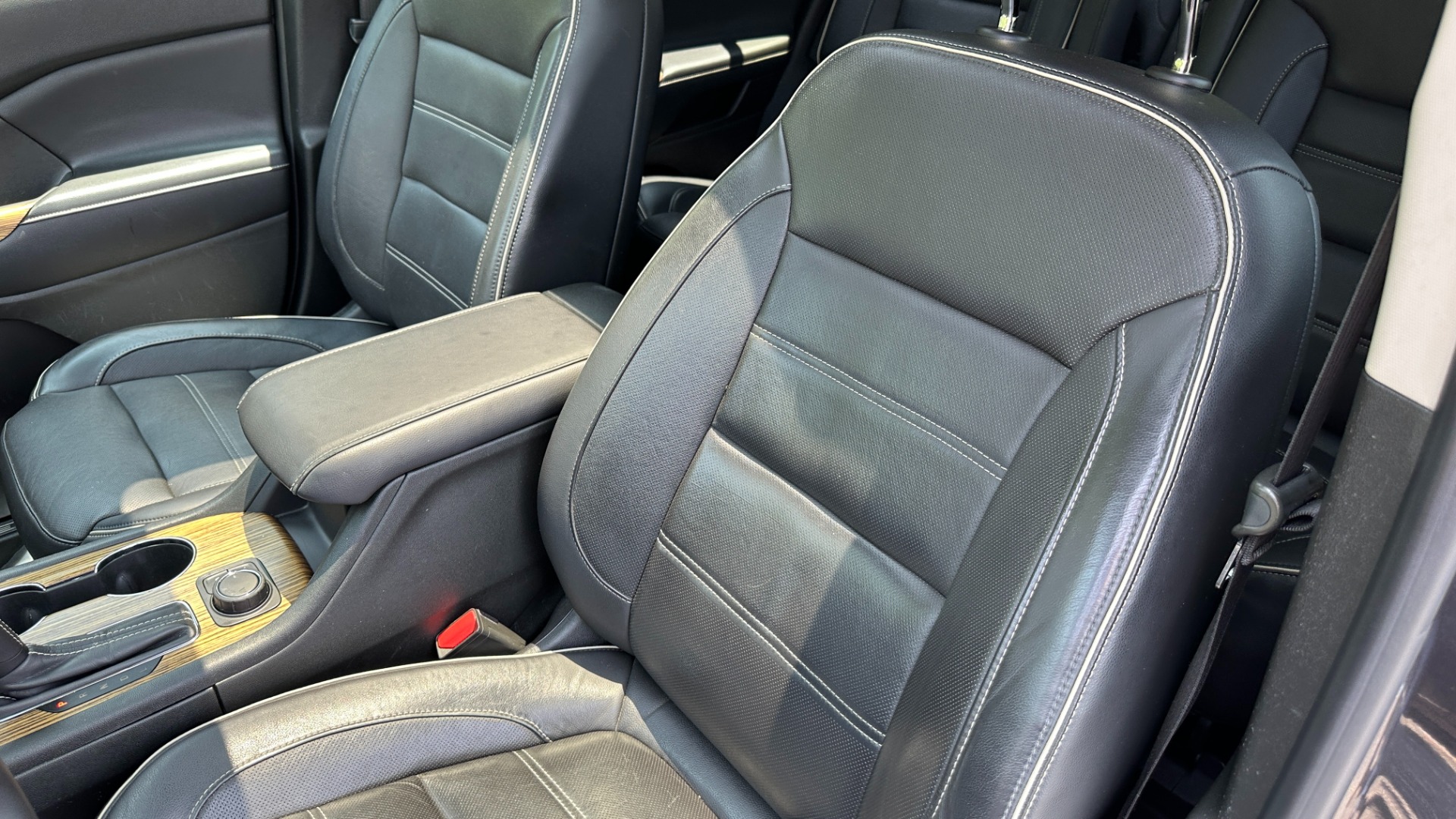 Used 2017 GMC Acadia DENALI / LOADED / PANORAMIC ROOF / METALLIC PAINT for sale Sold at Formula Imports in Charlotte NC 28227 18