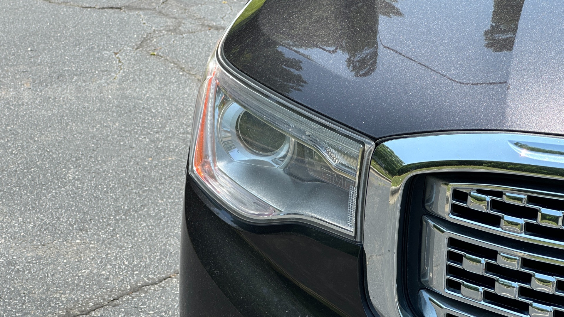 Used 2017 GMC Acadia DENALI / LOADED / PANORAMIC ROOF / METALLIC PAINT for sale Sold at Formula Imports in Charlotte NC 28227 43