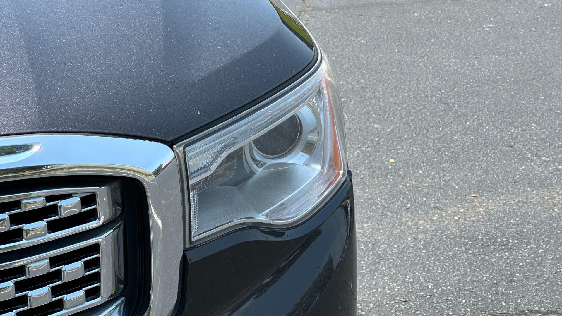Used 2017 GMC Acadia DENALI / LOADED / PANORAMIC ROOF / METALLIC PAINT for sale Sold at Formula Imports in Charlotte NC 28227 44