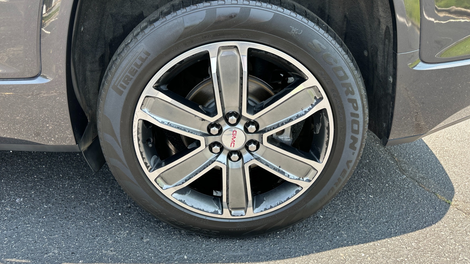 Used 2017 GMC Acadia DENALI / LOADED / PANORAMIC ROOF / METALLIC PAINT for sale Sold at Formula Imports in Charlotte NC 28227 48