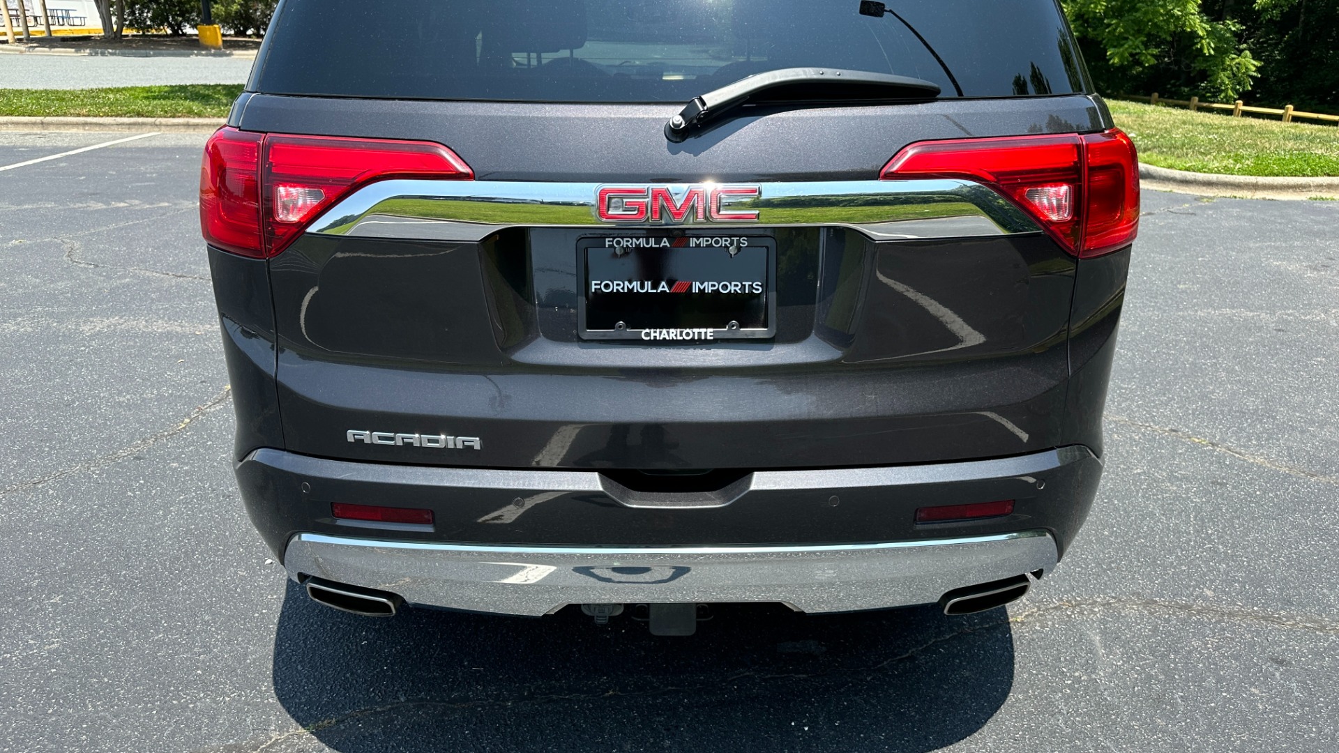 Used 2017 GMC Acadia DENALI / LOADED / PANORAMIC ROOF / METALLIC PAINT for sale Sold at Formula Imports in Charlotte NC 28227 8