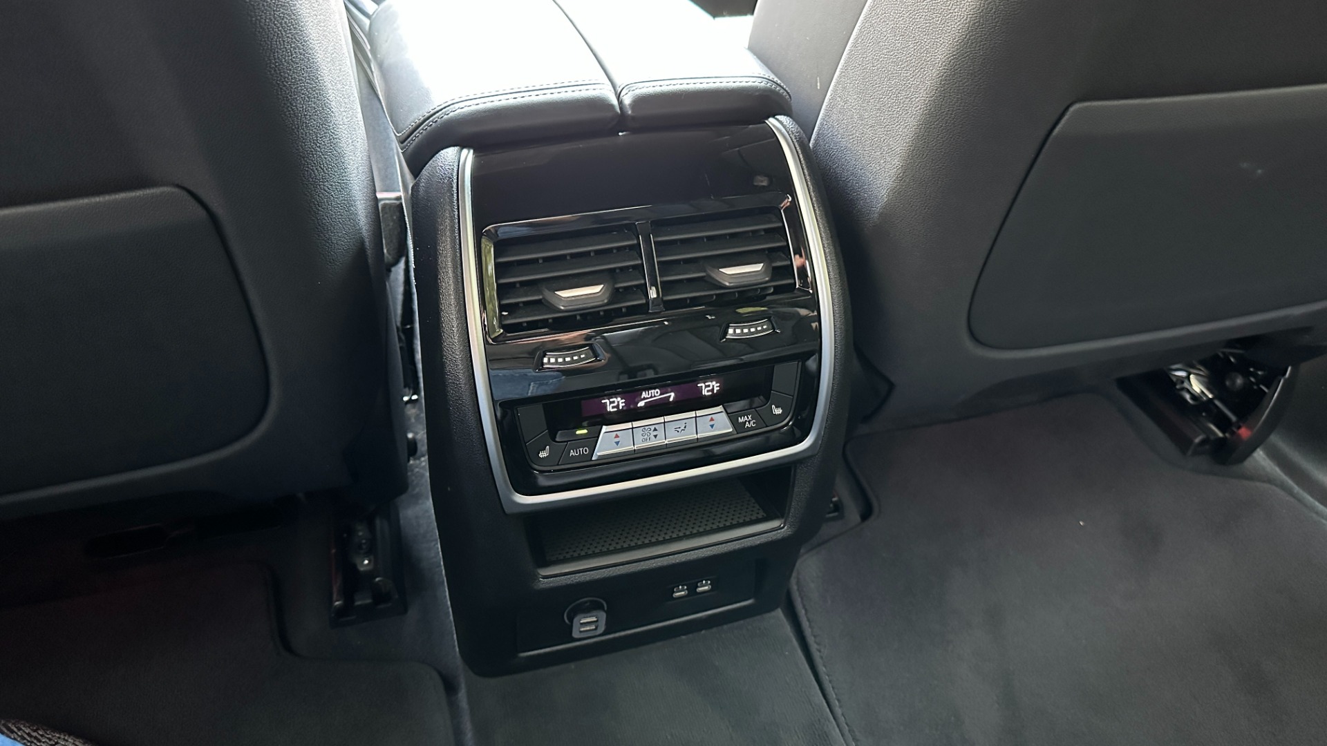 Used 2019 BMW X7 xDrive50i / EXECUTIVE / M SPORT / EXECUTIVE / DYNAMIC HANDLING / LEATHER for sale $53,800 at Formula Imports in Charlotte NC 28227 34