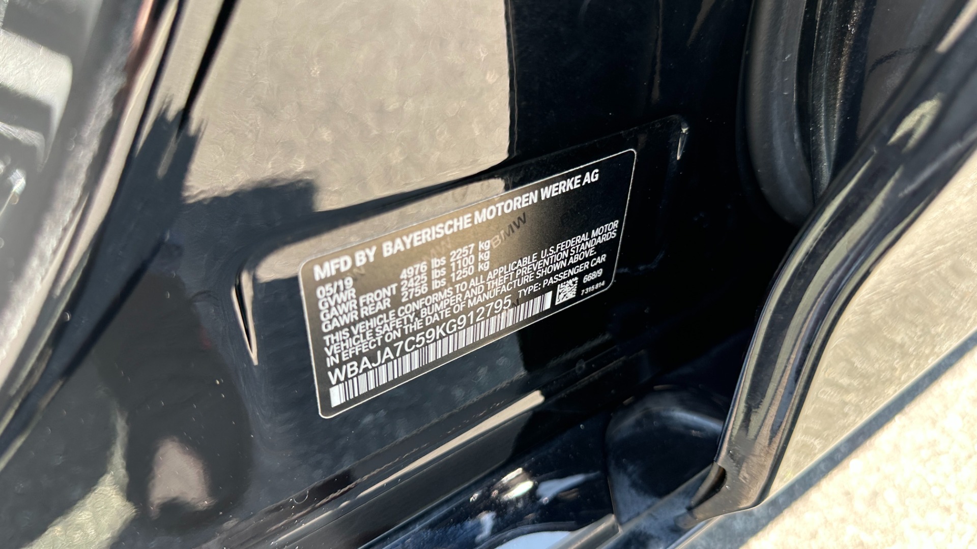 Used 2019 BMW 5 Series 530i xDrive / HEATED SEATS / NAV / SUNROOF / REARVIEW CAMERA for sale $30,795 at Formula Imports in Charlotte NC 28227 14
