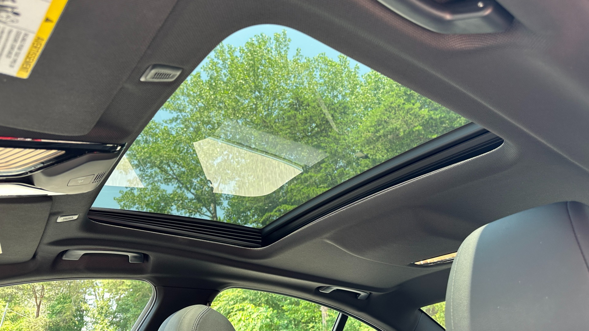 Used 2019 BMW 5 Series 530i xDrive / HEATED SEATS / NAV / SUNROOF / REARVIEW CAMERA for sale $30,795 at Formula Imports in Charlotte NC 28227 21