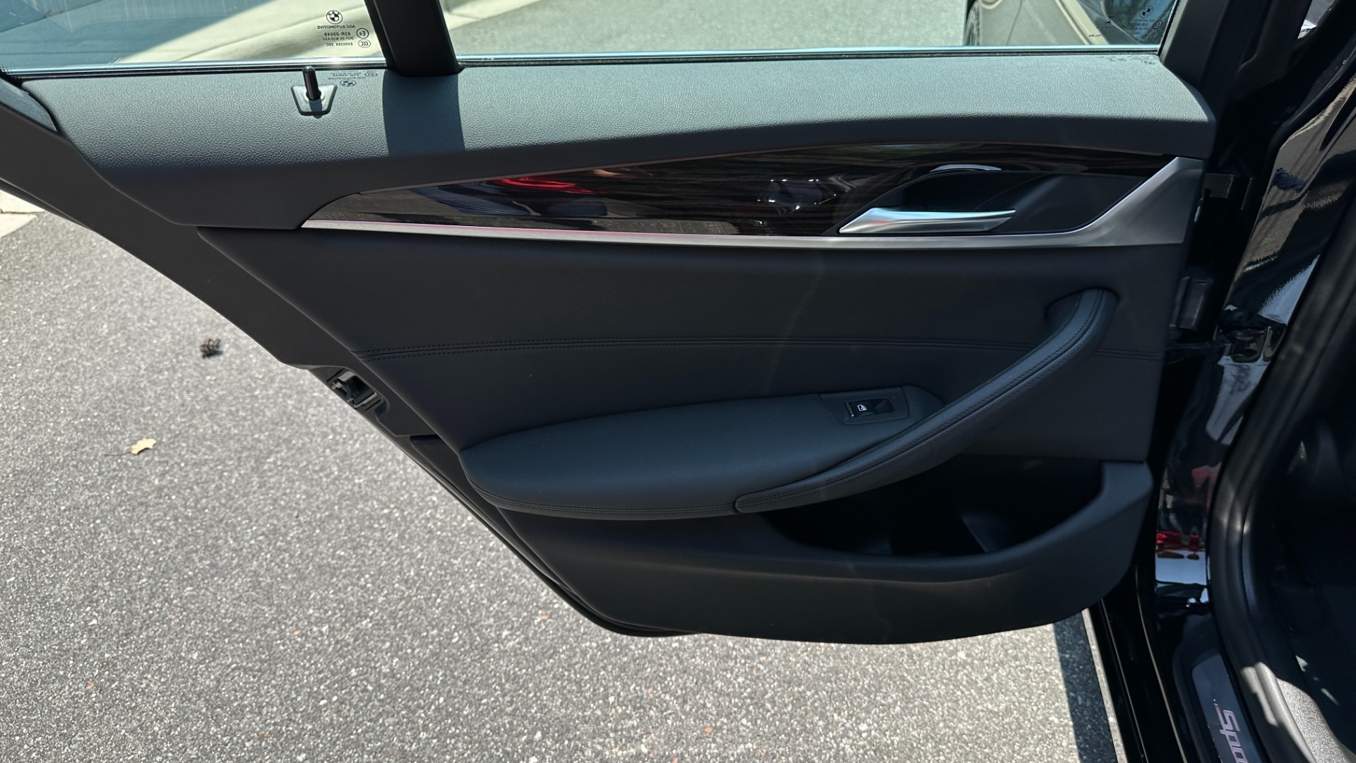 Used 2019 BMW 5 Series 530i xDrive / HEATED SEATS / NAV / SUNROOF / REARVIEW CAMERA for sale $30,795 at Formula Imports in Charlotte NC 28227 22