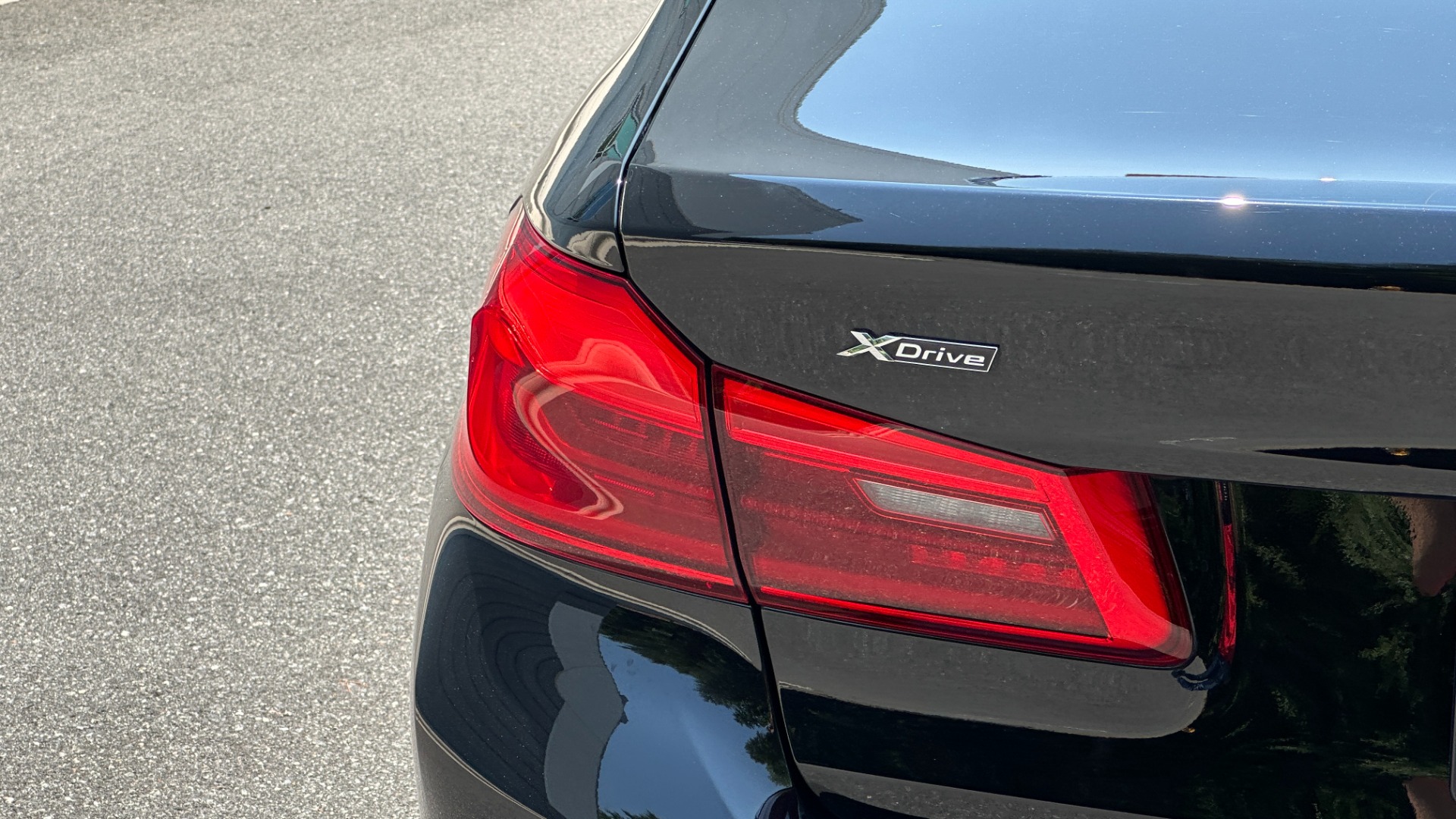 Used 2019 BMW 5 Series 530i xDrive / HEATED SEATS / NAV / SUNROOF / REARVIEW CAMERA for sale $30,795 at Formula Imports in Charlotte NC 28227 39