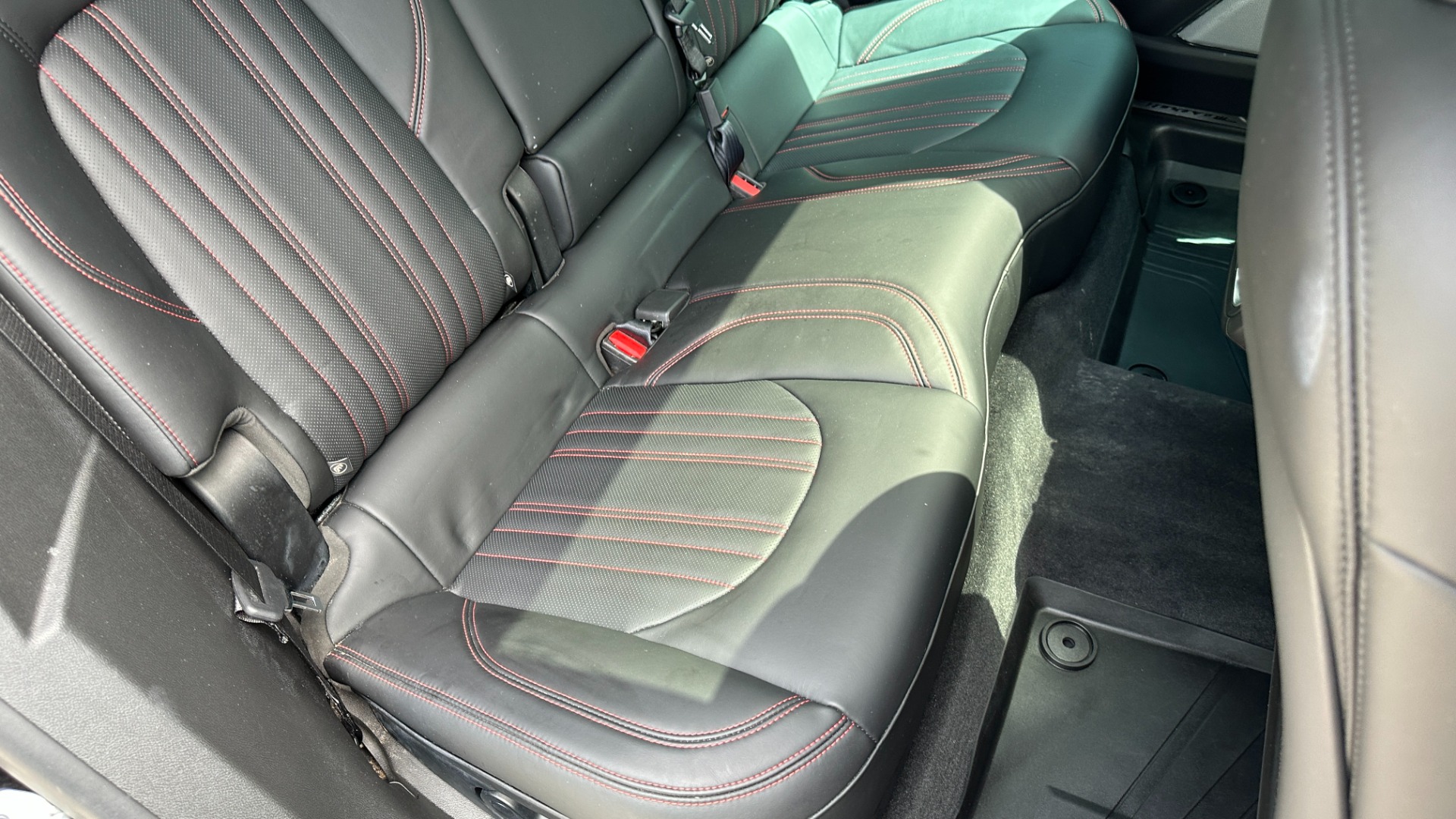 Used 2019 Maserati Levante S GRANLUSSO / RED STITCHING / PADDLE SHIFTERS / PANORAMIC SUNROOF for sale $48,995 at Formula Imports in Charlotte NC 28227 14