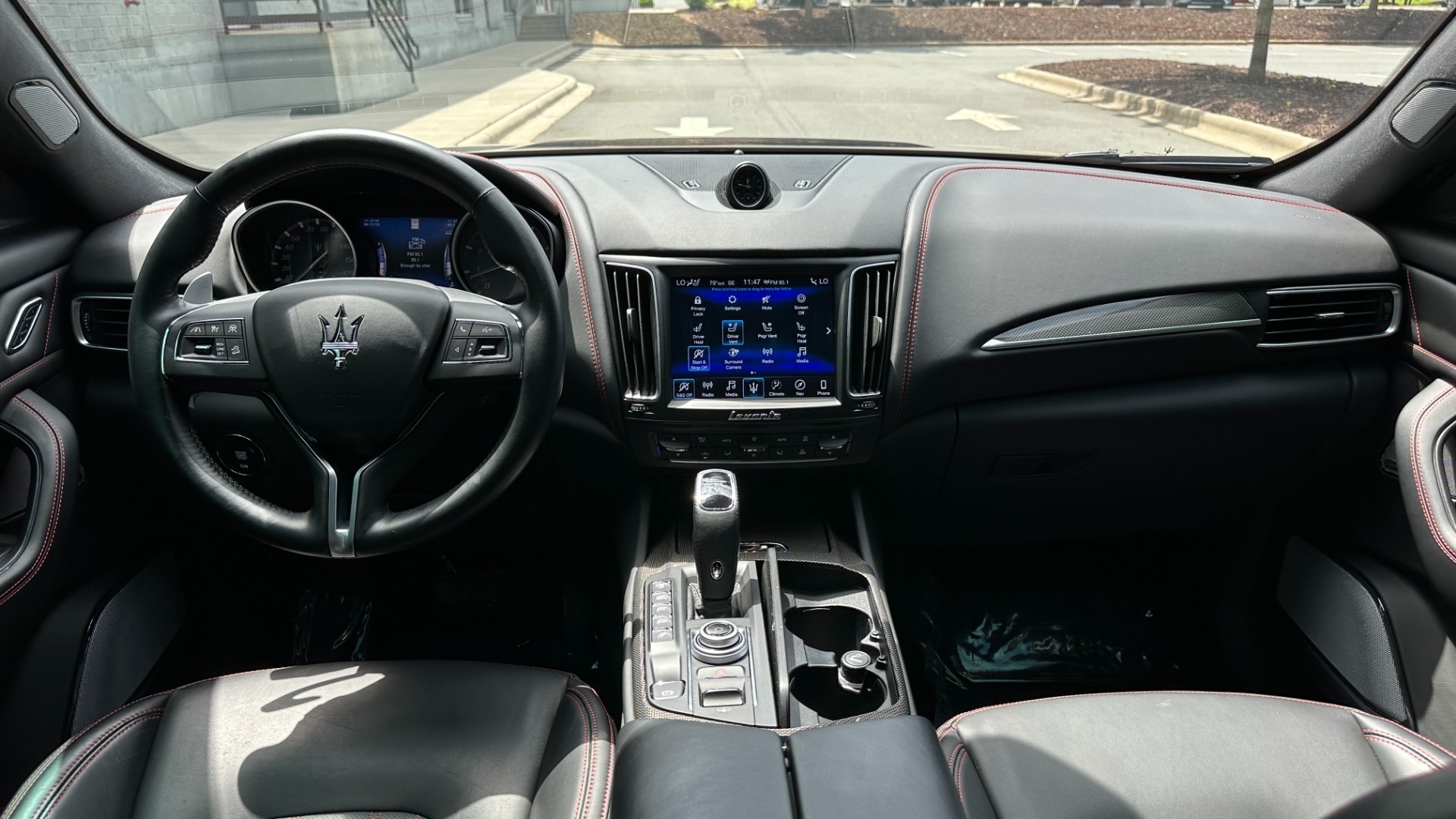 Used 2019 Maserati Levante S GRANLUSSO / RED STITCHING / PADDLE SHIFTERS / PANORAMIC SUNROOF for sale $48,995 at Formula Imports in Charlotte NC 28227 29