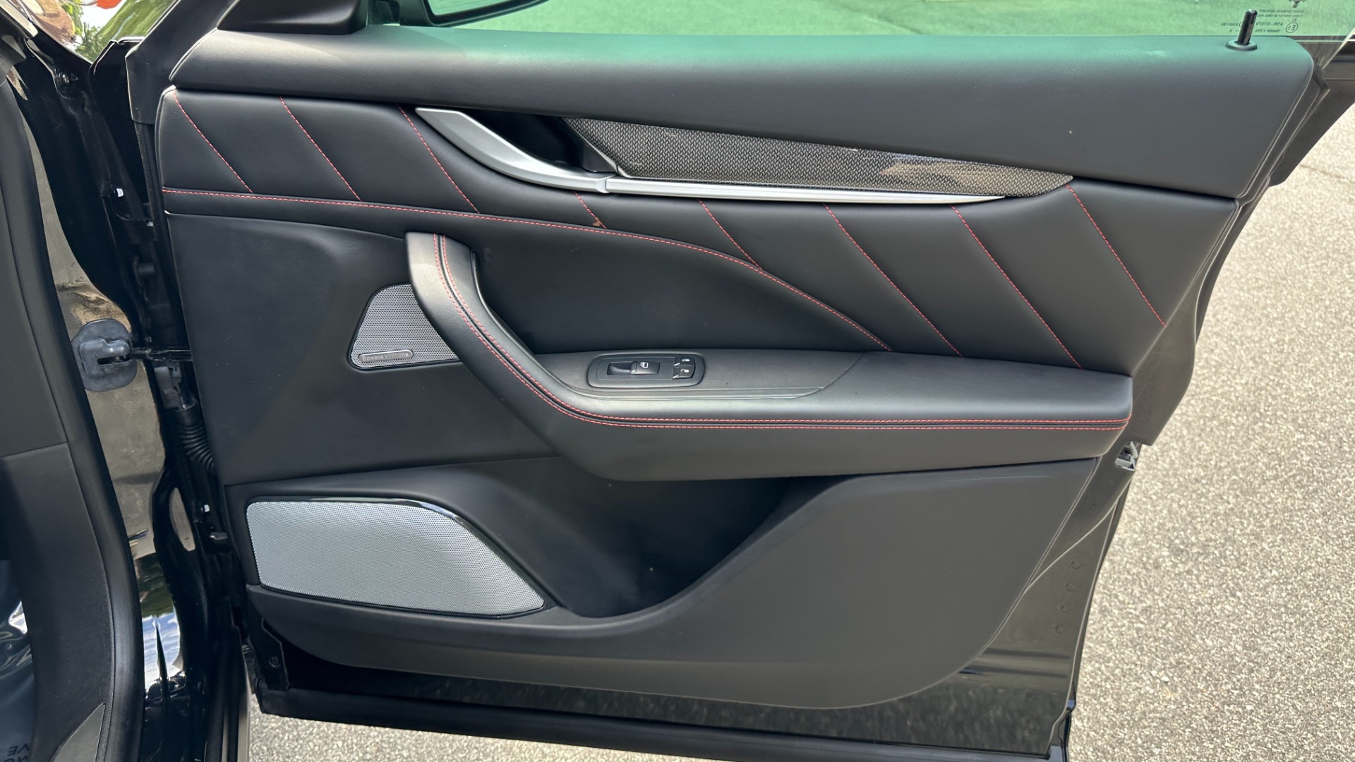 Used 2019 Maserati Levante S GRANLUSSO / RED STITCHING / PADDLE SHIFTERS / PANORAMIC SUNROOF for sale $48,995 at Formula Imports in Charlotte NC 28227 35