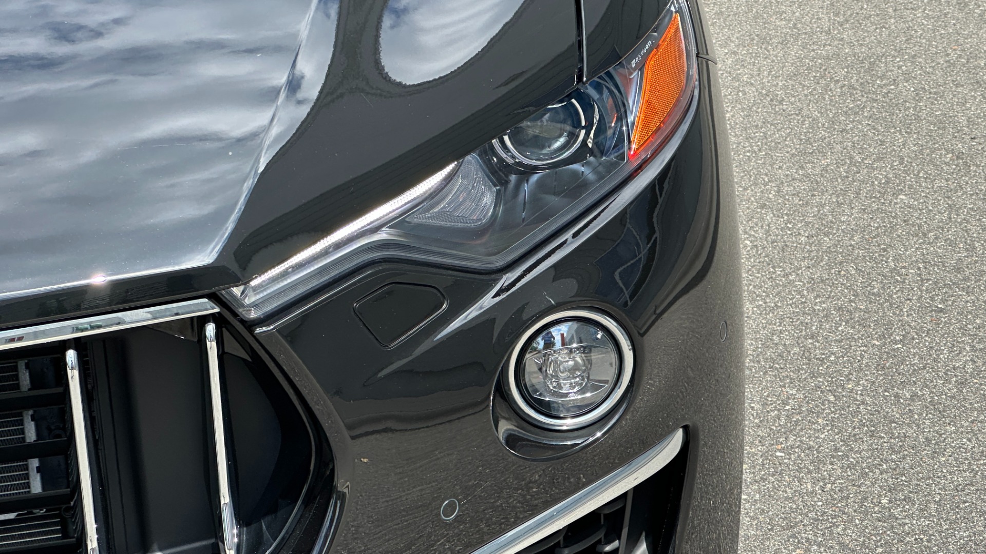 Used 2019 Maserati Levante S GRANLUSSO / RED STITCHING / PADDLE SHIFTERS / PANORAMIC SUNROOF for sale $48,995 at Formula Imports in Charlotte NC 28227 45