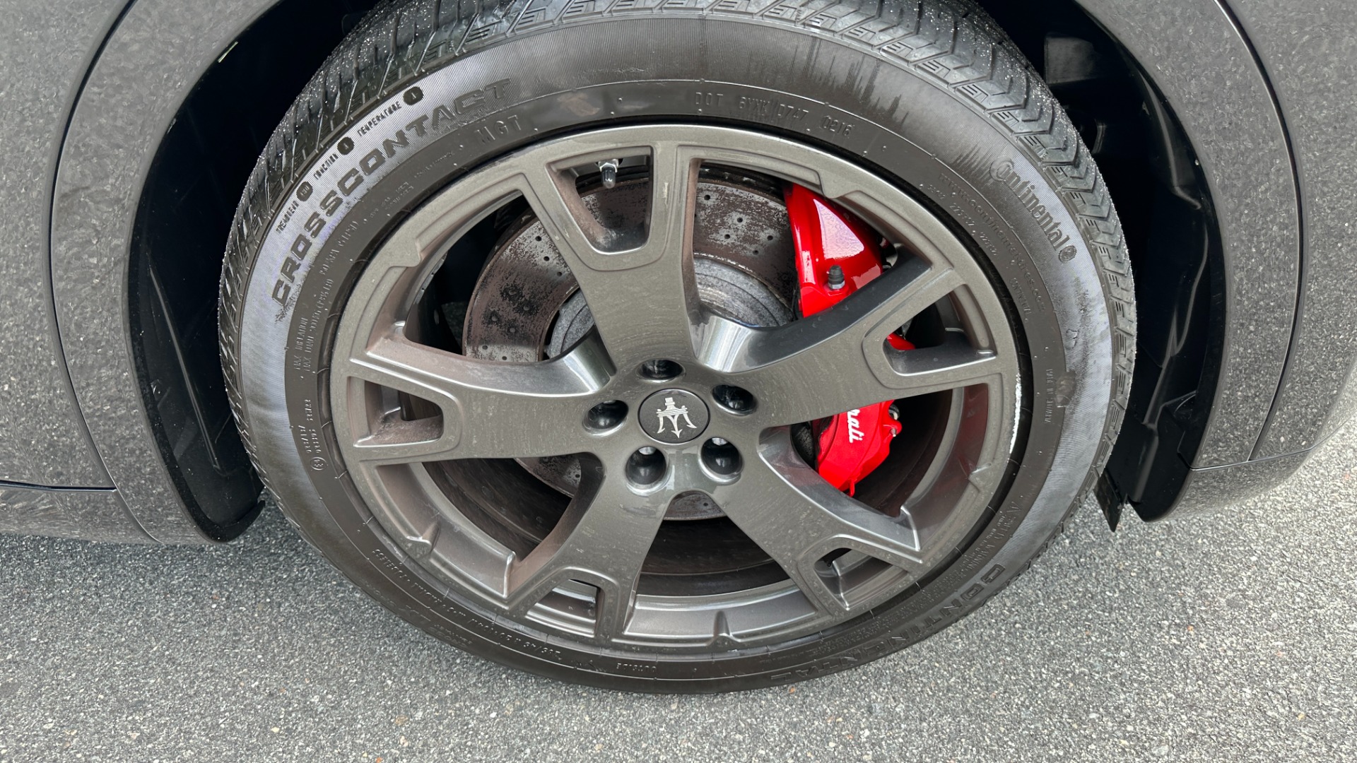 Used 2019 Maserati Levante S GRANLUSSO / RED STITCHING / PADDLE SHIFTERS / PANORAMIC SUNROOF for sale Sold at Formula Imports in Charlotte NC 28227 53
