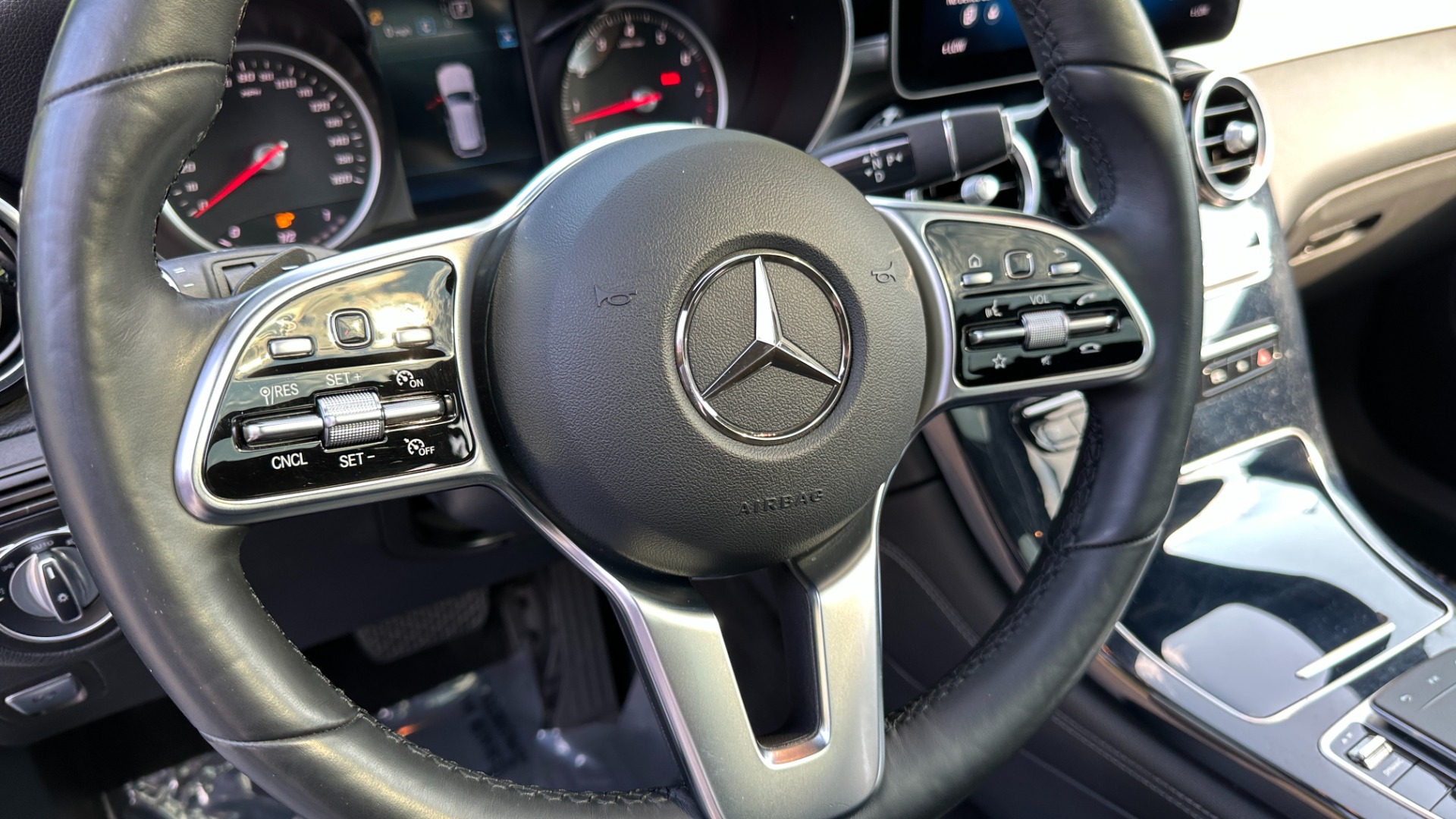 Used 2020 Mercedes-Benz GLC 300 / NAVIGATION / HEATED SEATS / BACKUP CAMERA for sale $34,495 at Formula Imports in Charlotte NC 28227 16