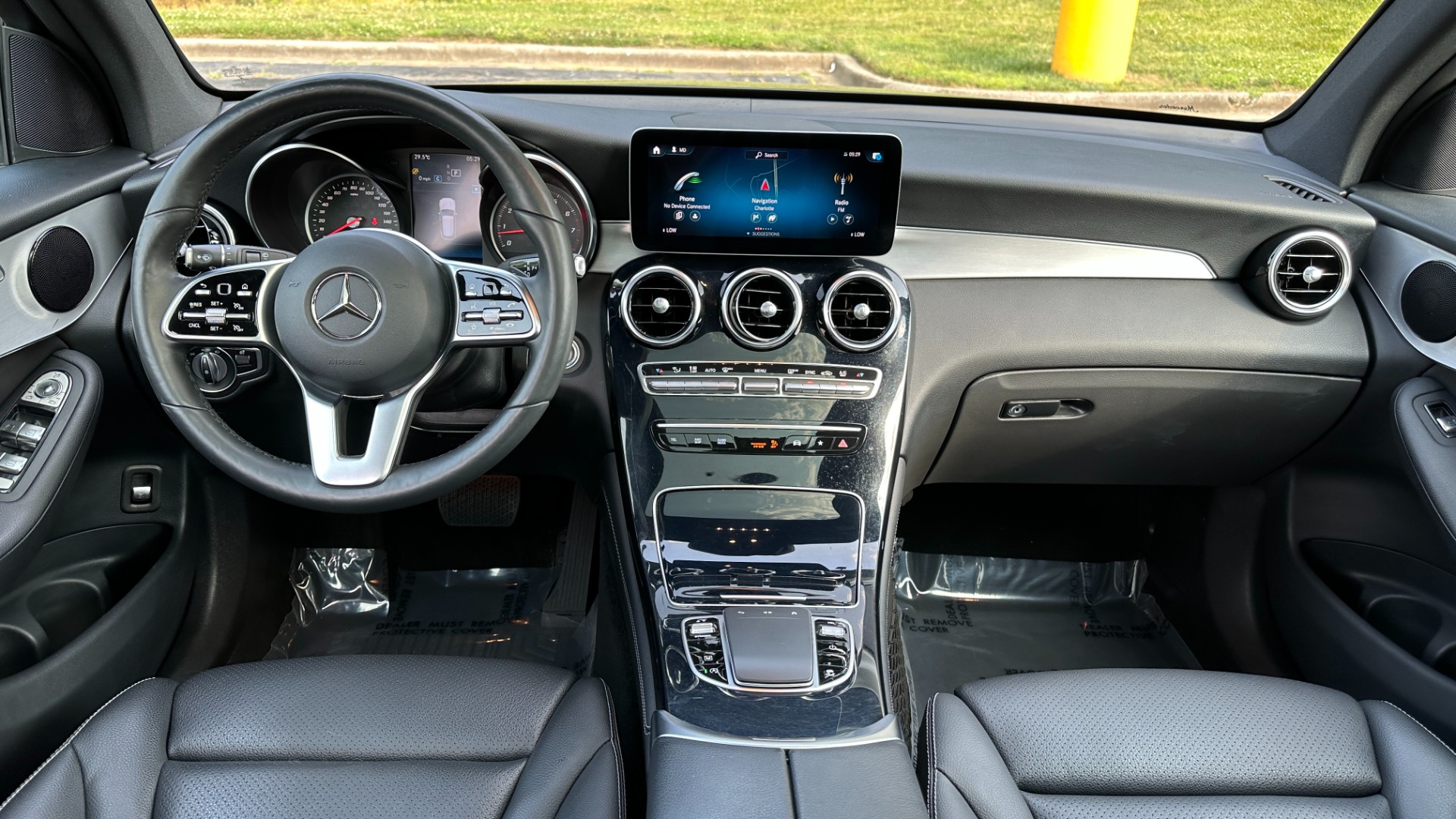Used 2020 Mercedes-Benz GLC 300 / NAVIGATION / HEATED SEATS / BACKUP CAMERA for sale $34,495 at Formula Imports in Charlotte NC 28227 25