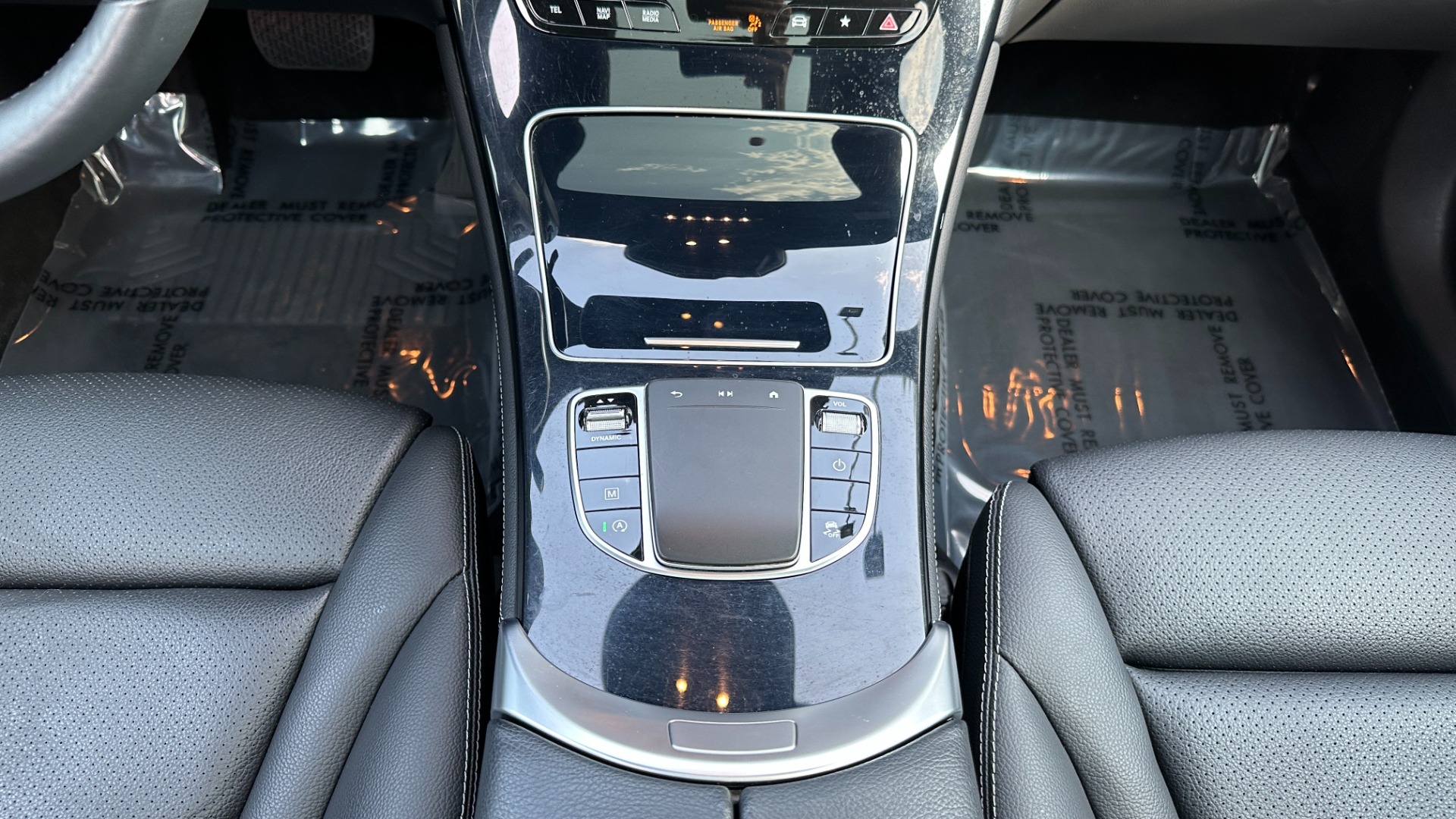 Used 2020 Mercedes-Benz GLC 300 / NAVIGATION / HEATED SEATS / BACKUP CAMERA for sale $34,495 at Formula Imports in Charlotte NC 28227 27
