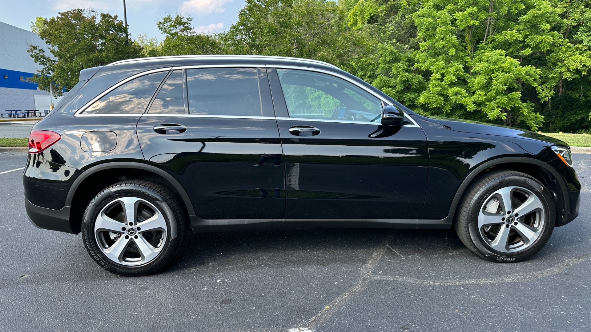 Used 2020 Mercedes-Benz GLC 300 / NAVIGATION / HEATED SEATS / BACKUP CAMERA for sale $34,495 at Formula Imports in Charlotte NC 28227 3