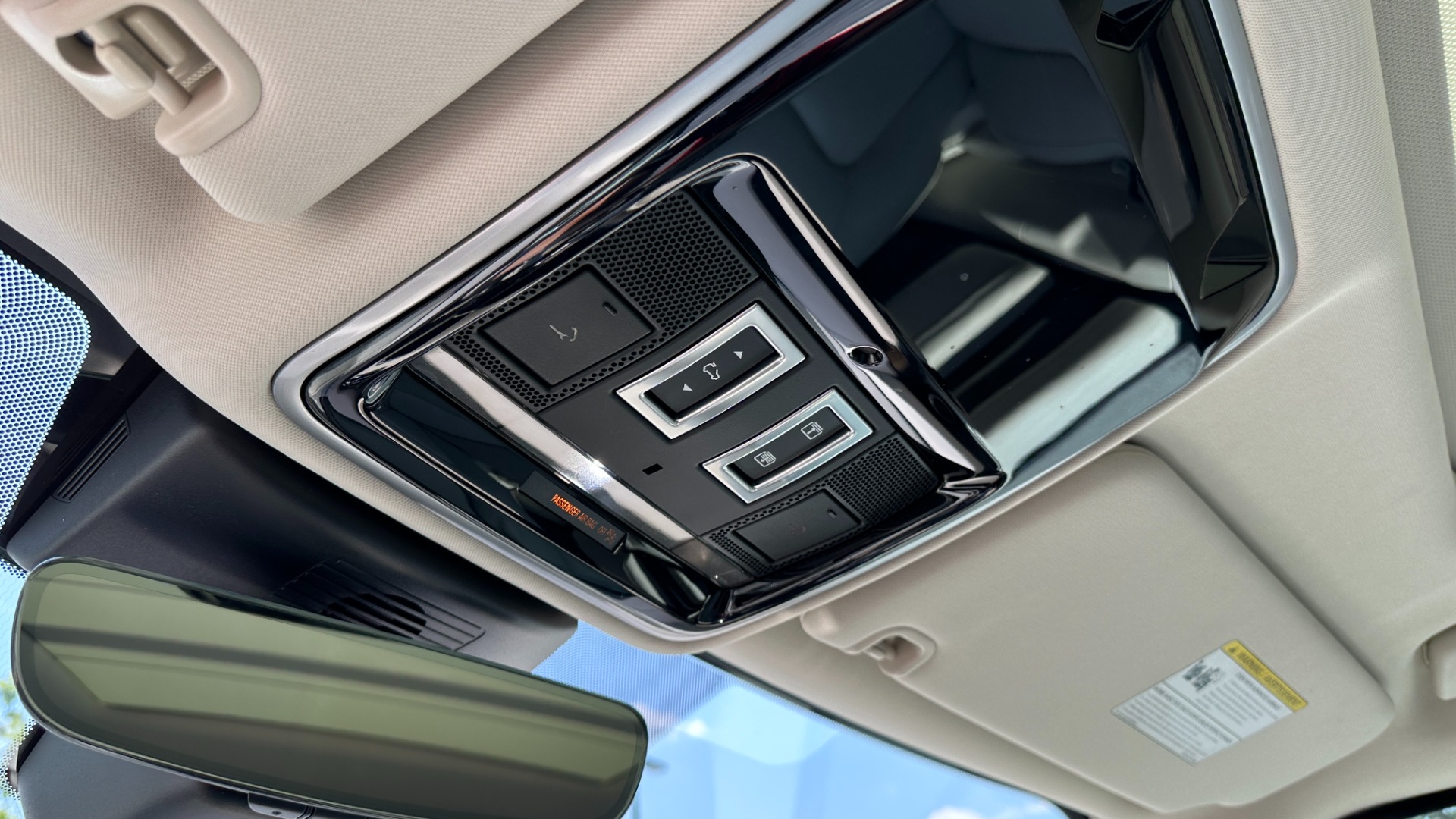 Used 2019 Land Rover Range Rover SUPERCHARGED / 22IN WHEELS / MERIDIAN SOUND / ATLAS ACCENTS for sale Sold at Formula Imports in Charlotte NC 28227 19